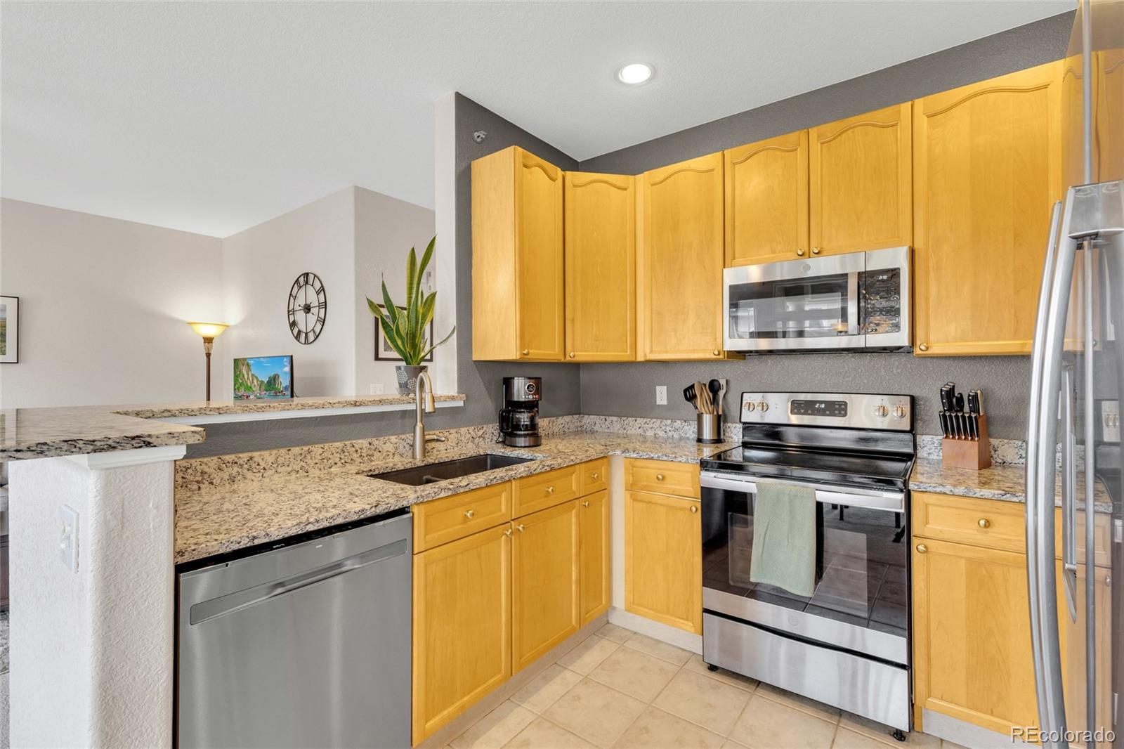 MLS Image #11 for 9557 w san juan circle,littleton, Colorado