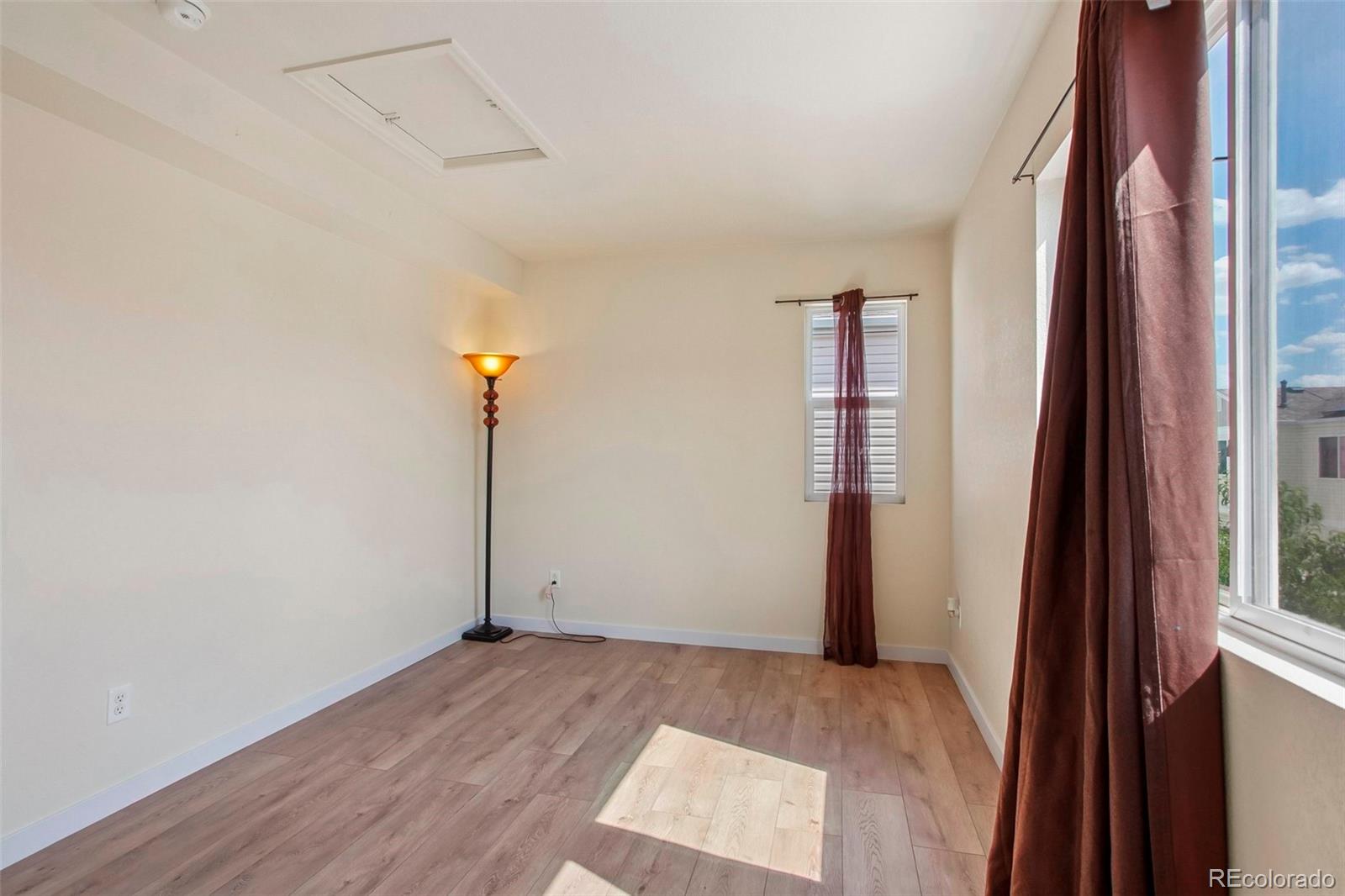 MLS Image #18 for 18634 e 45th place,denver, Colorado