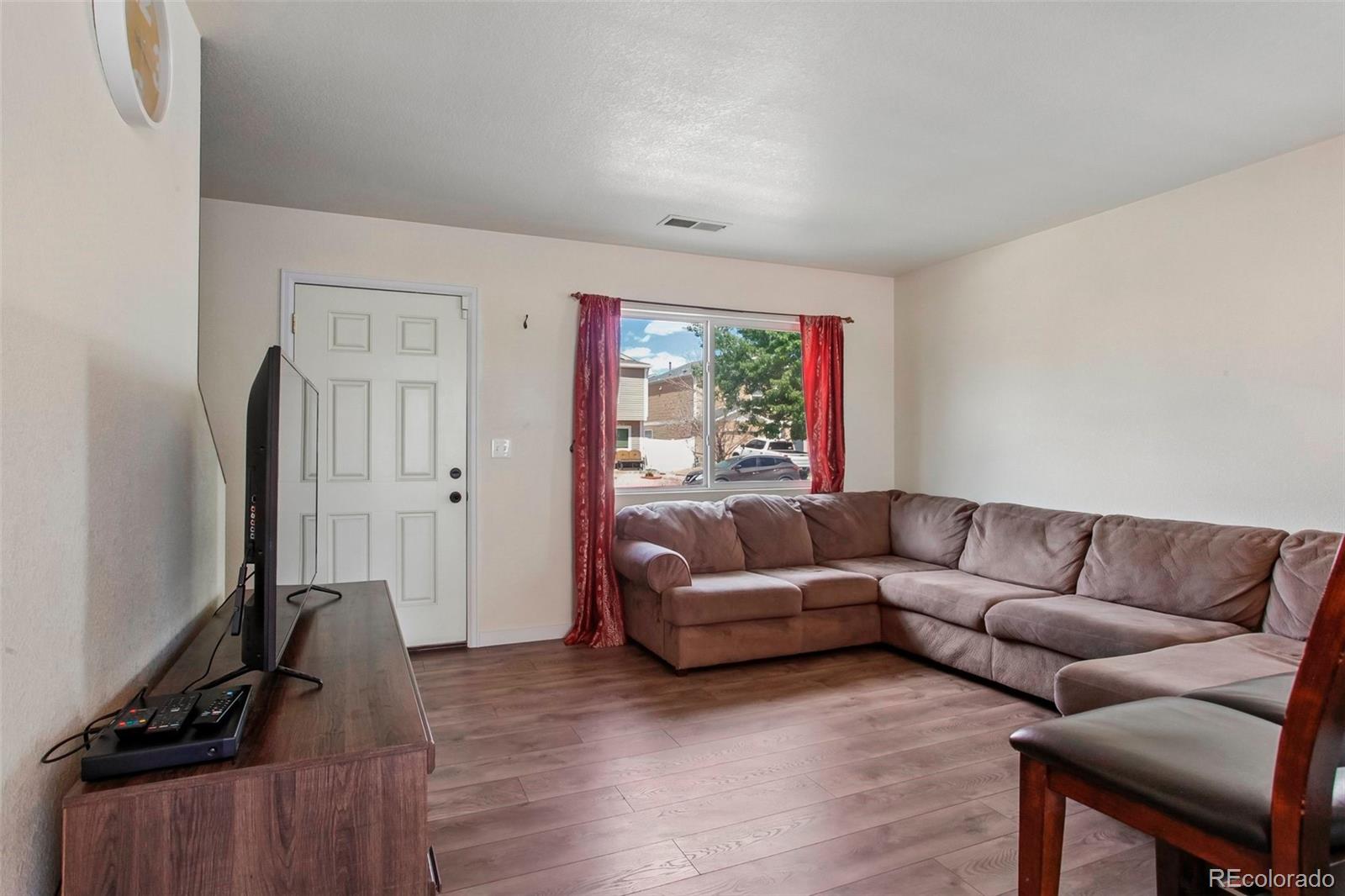 MLS Image #4 for 18634 e 45th place,denver, Colorado