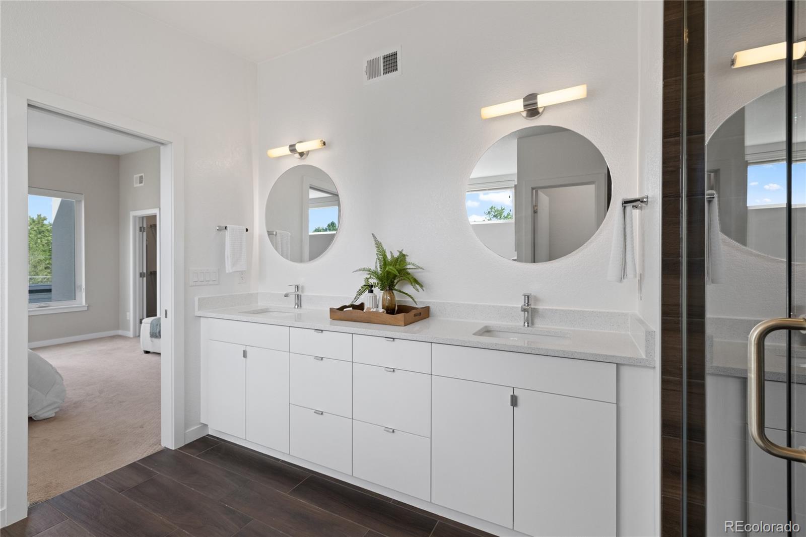 MLS Image #20 for 2953 s delaware street,englewood, Colorado
