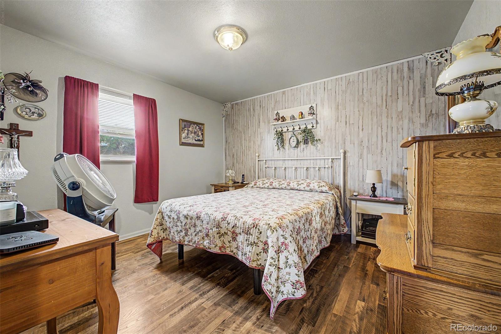 MLS Image #15 for 381  el paso court,denver, Colorado