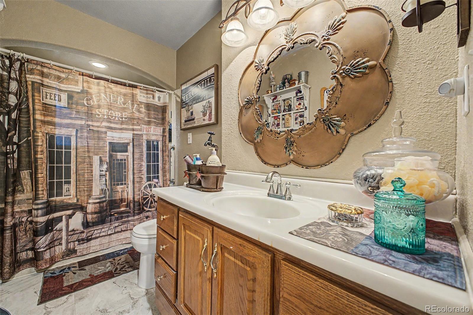 MLS Image #17 for 381  el paso court,denver, Colorado