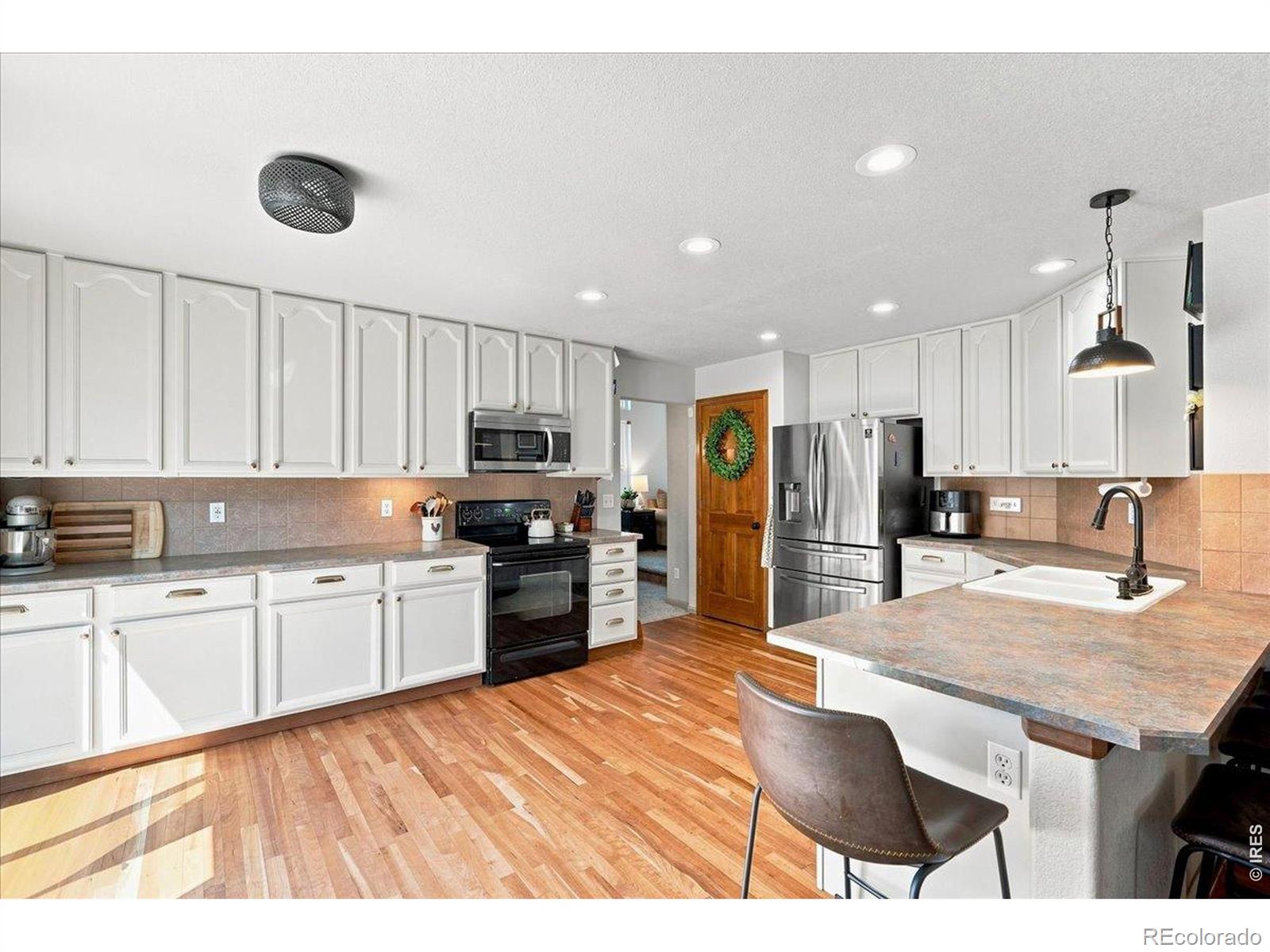 MLS Image #10 for 418  expedition lane,johnstown, Colorado