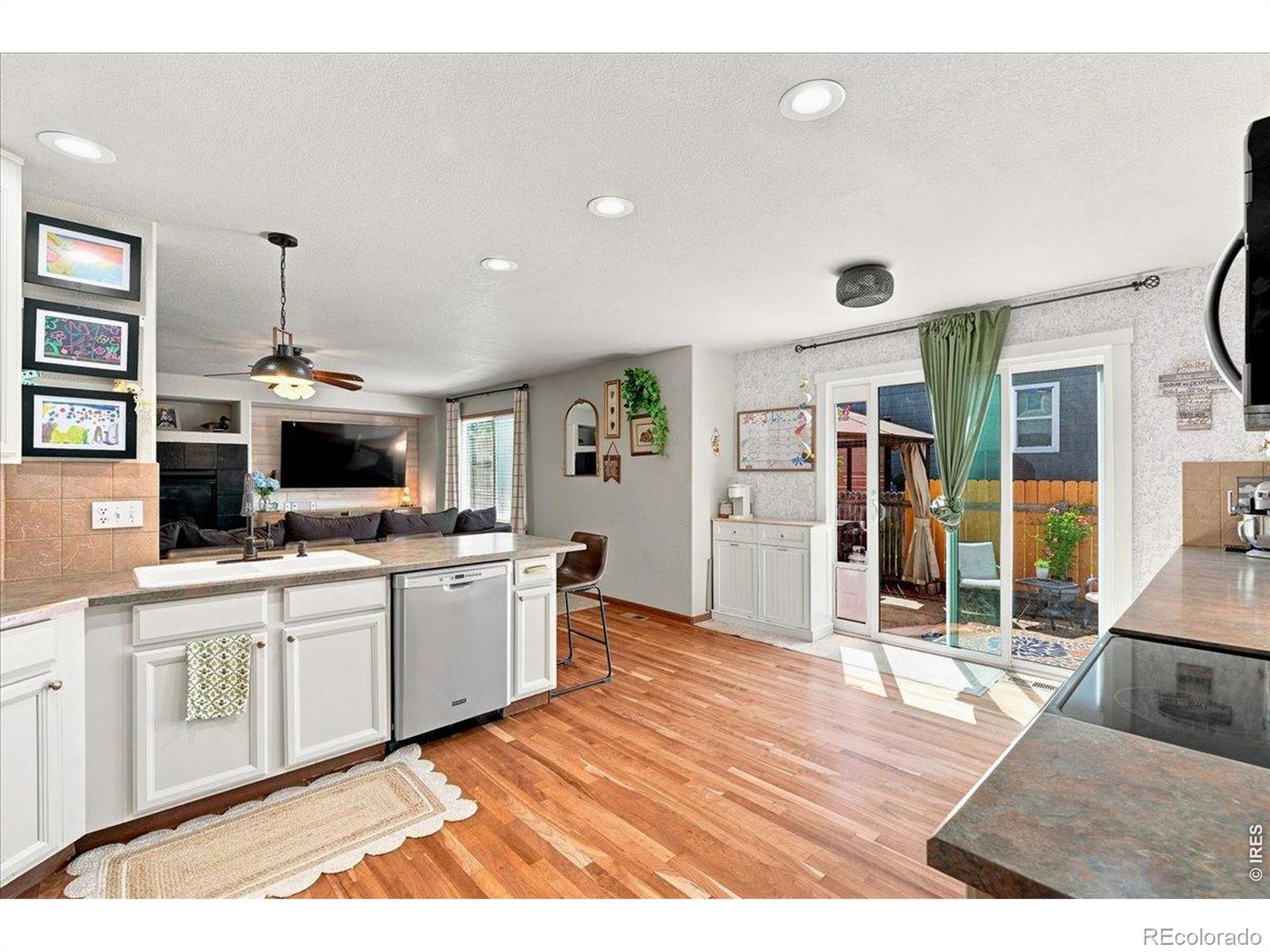 MLS Image #13 for 418  expedition lane,johnstown, Colorado