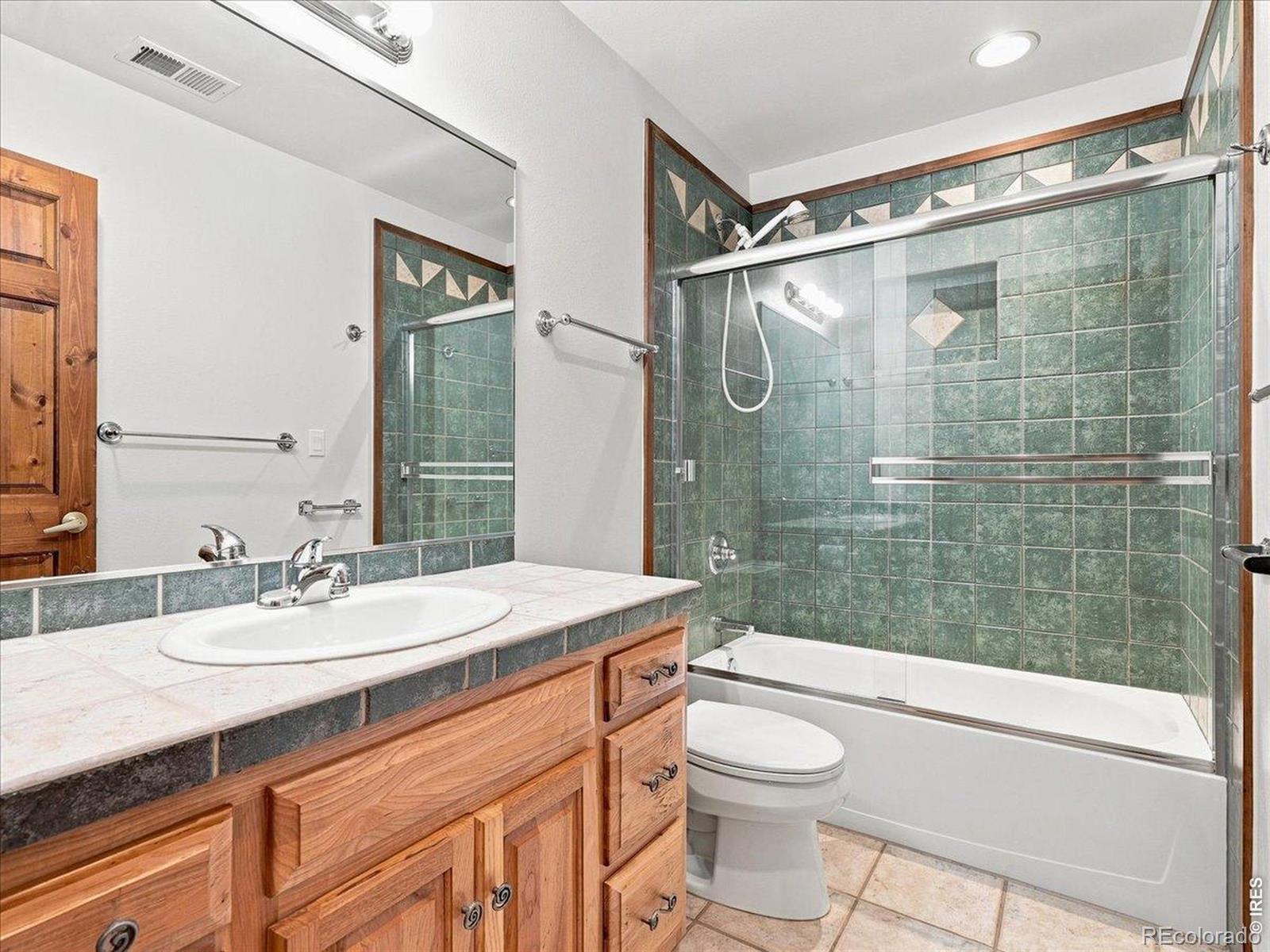 MLS Image #16 for 1240  columbine court,fort collins, Colorado