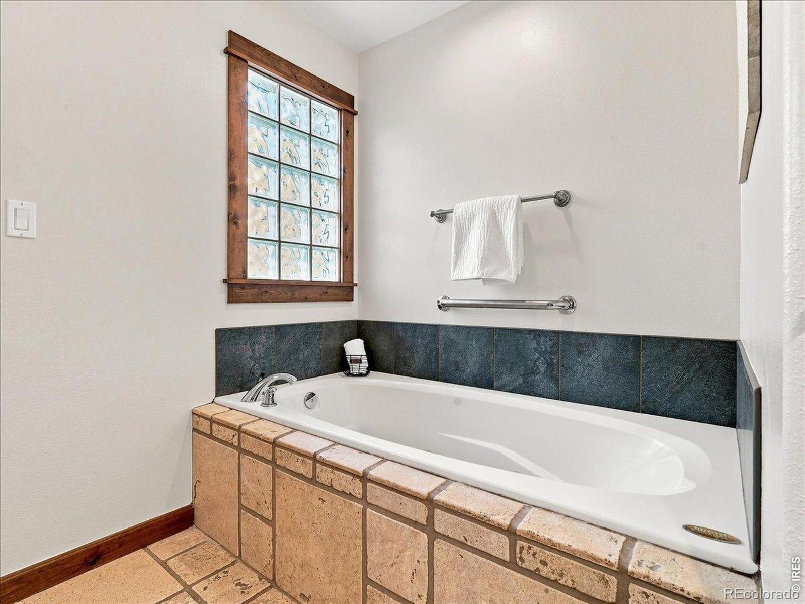 MLS Image #27 for 1240  columbine court,fort collins, Colorado