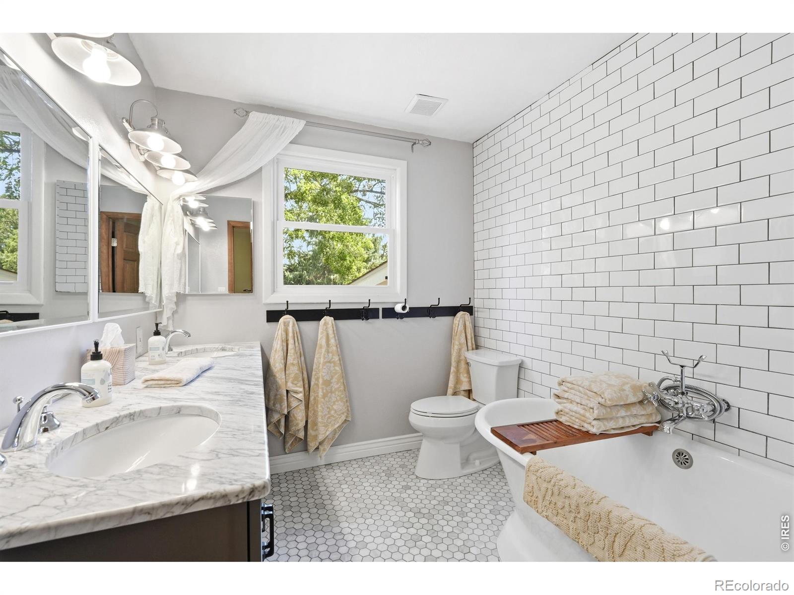 MLS Image #21 for 14  princeton circle,longmont, Colorado