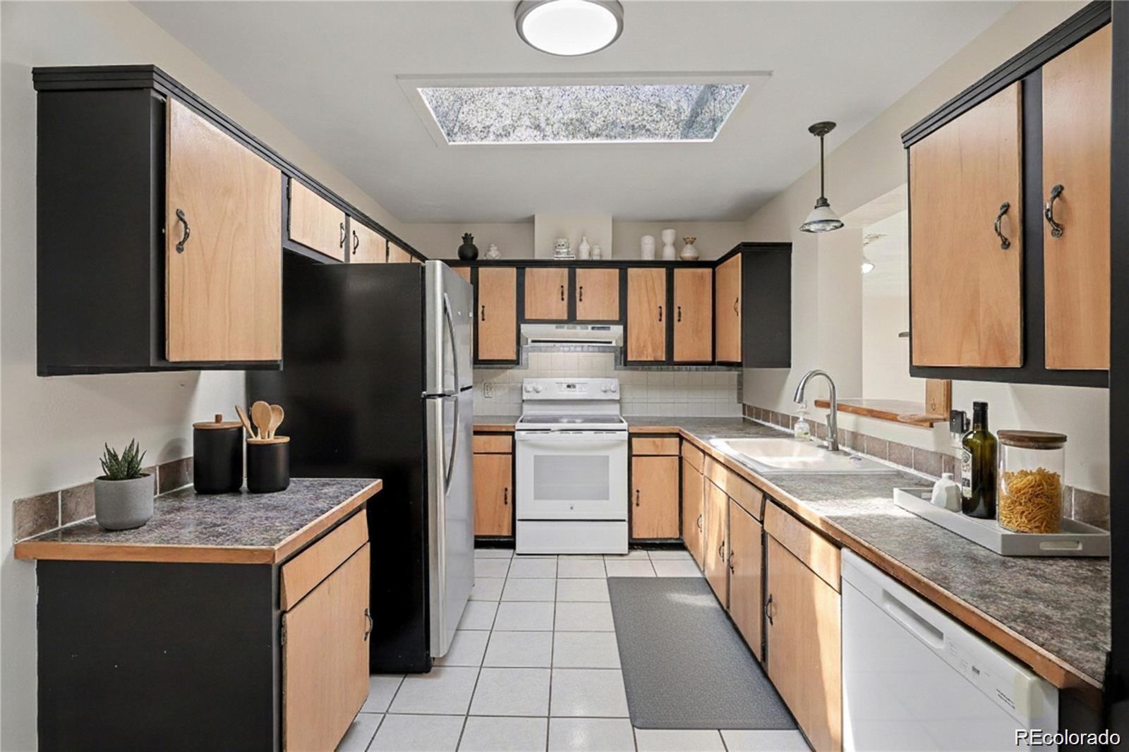 MLS Image #7 for 1016  deborah drive,loveland, Colorado