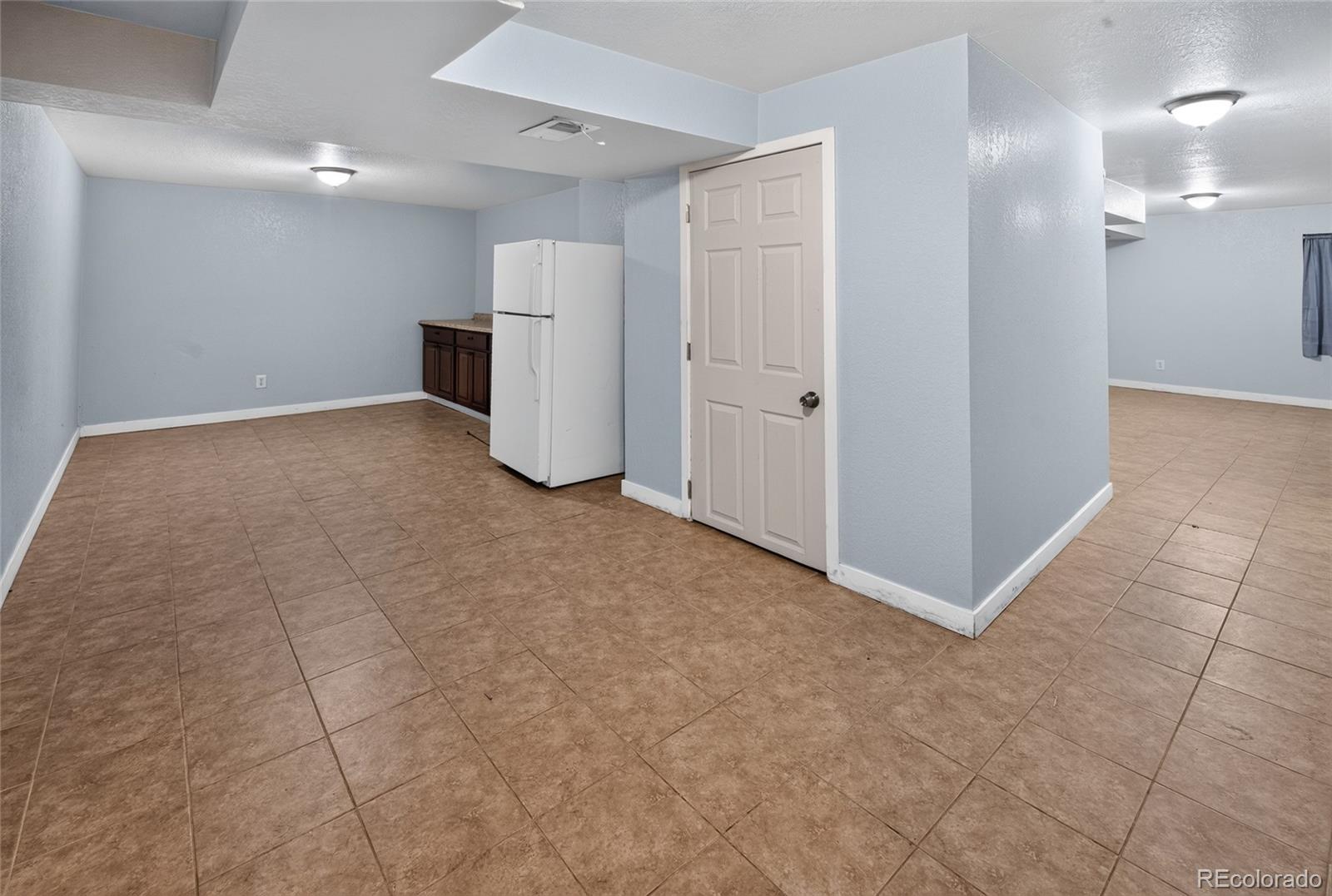 MLS Image #20 for 11521 e 1st avenue,aurora, Colorado