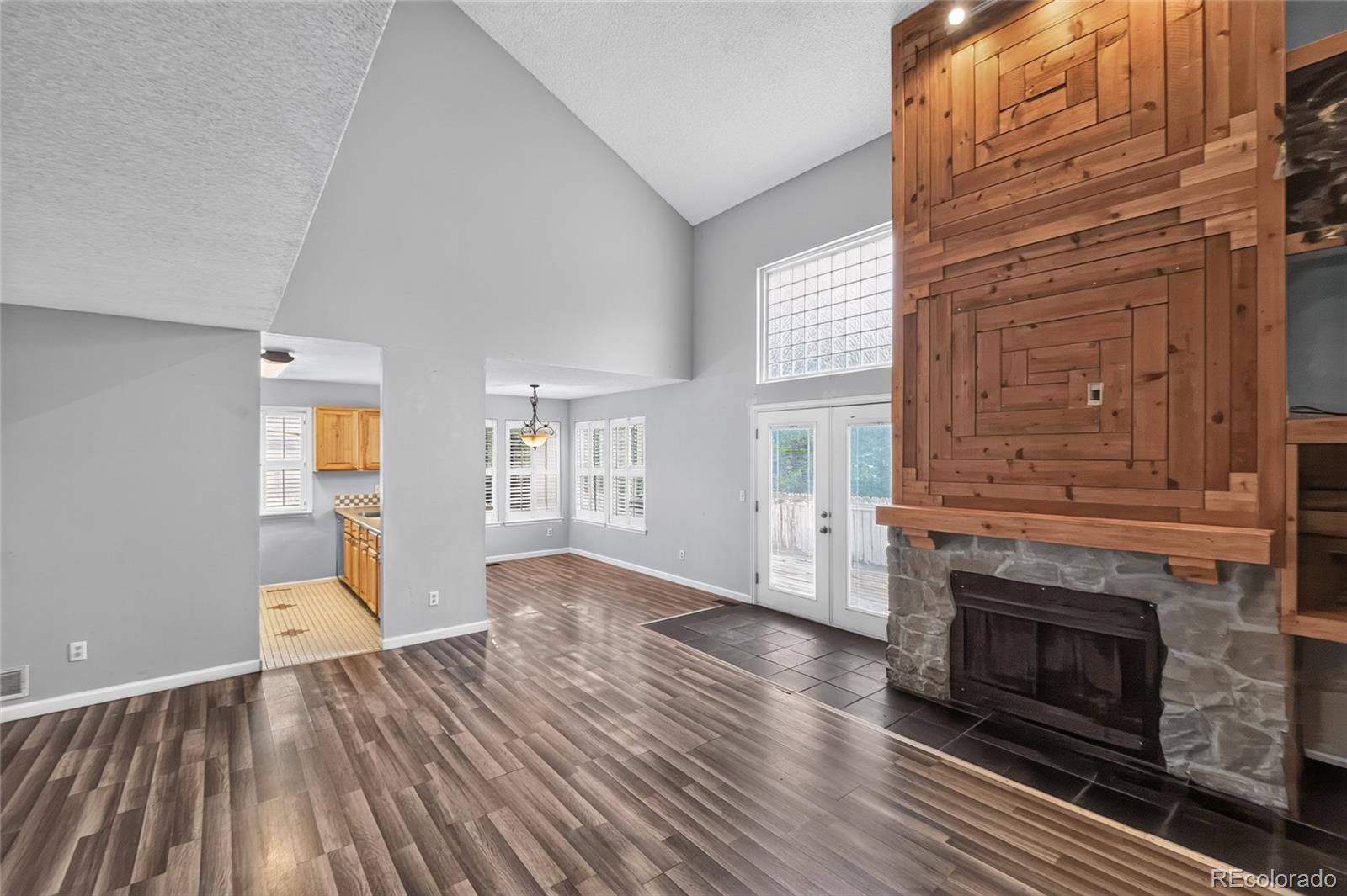 MLS Image #5 for 11521 e 1st avenue,aurora, Colorado
