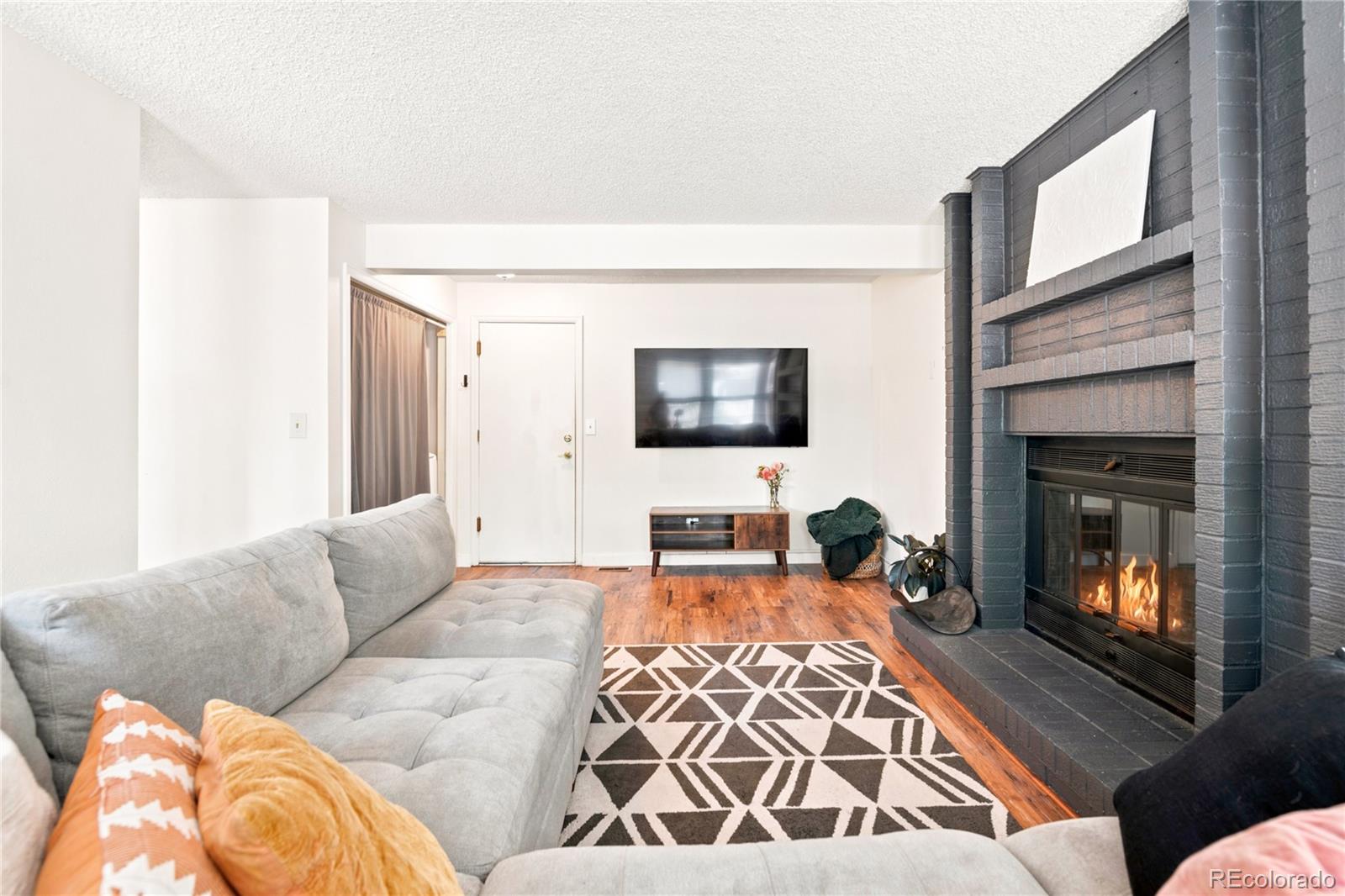 MLS Image #14 for 5026 s evanston street,aurora, Colorado