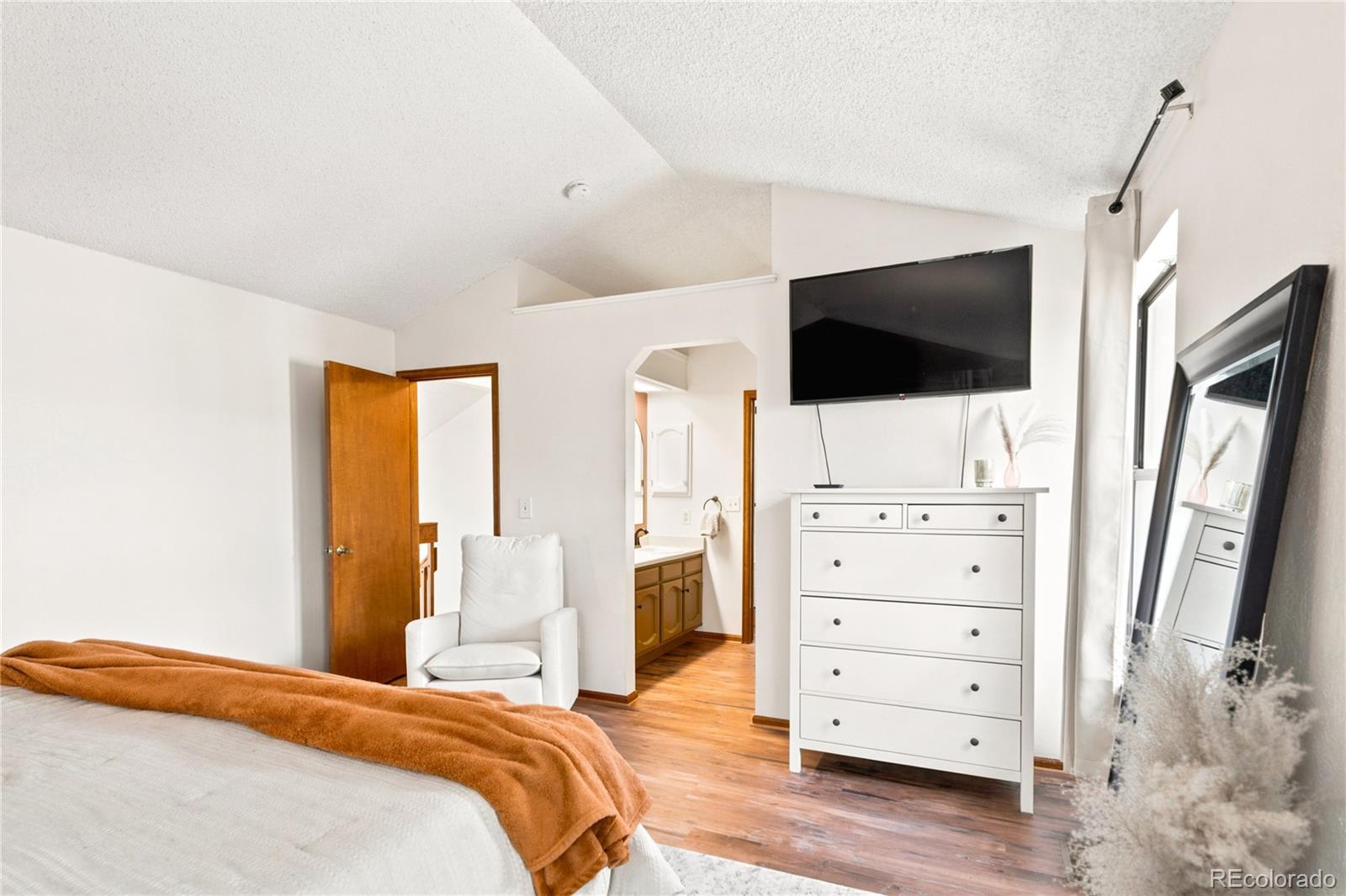 MLS Image #19 for 5026 s evanston street,aurora, Colorado
