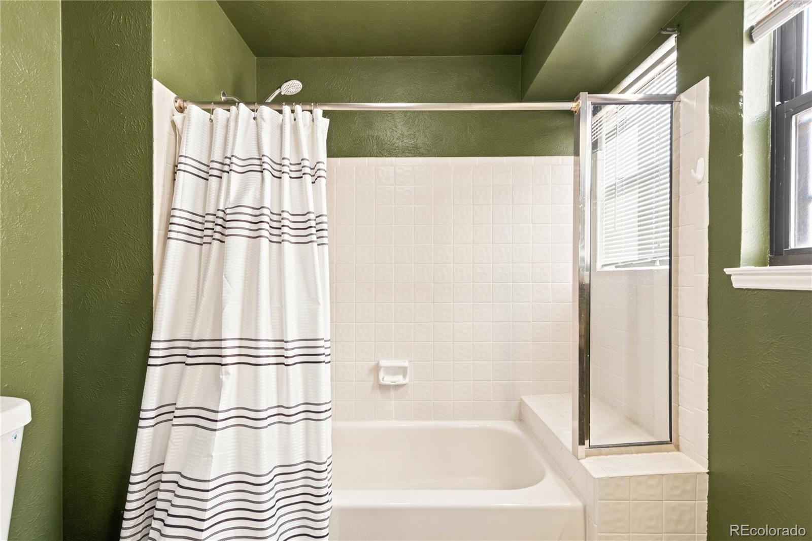 MLS Image #23 for 5026 s evanston street,aurora, Colorado