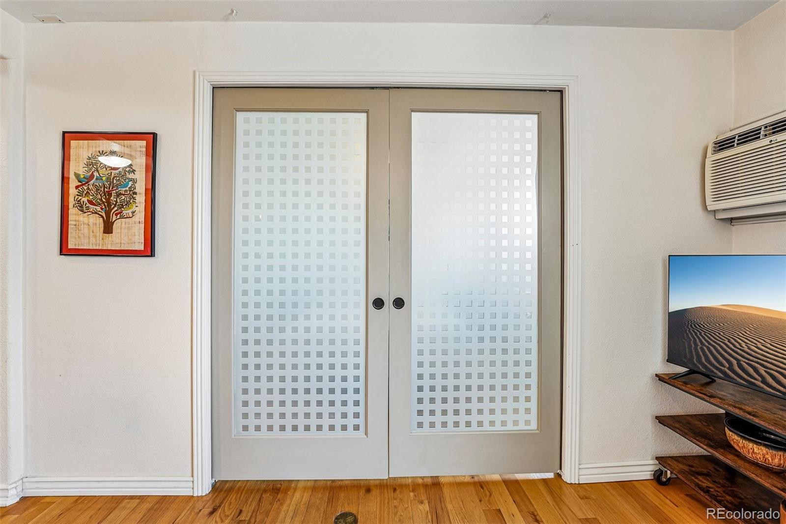 MLS Image #3 for 1833 n williams street,denver, Colorado