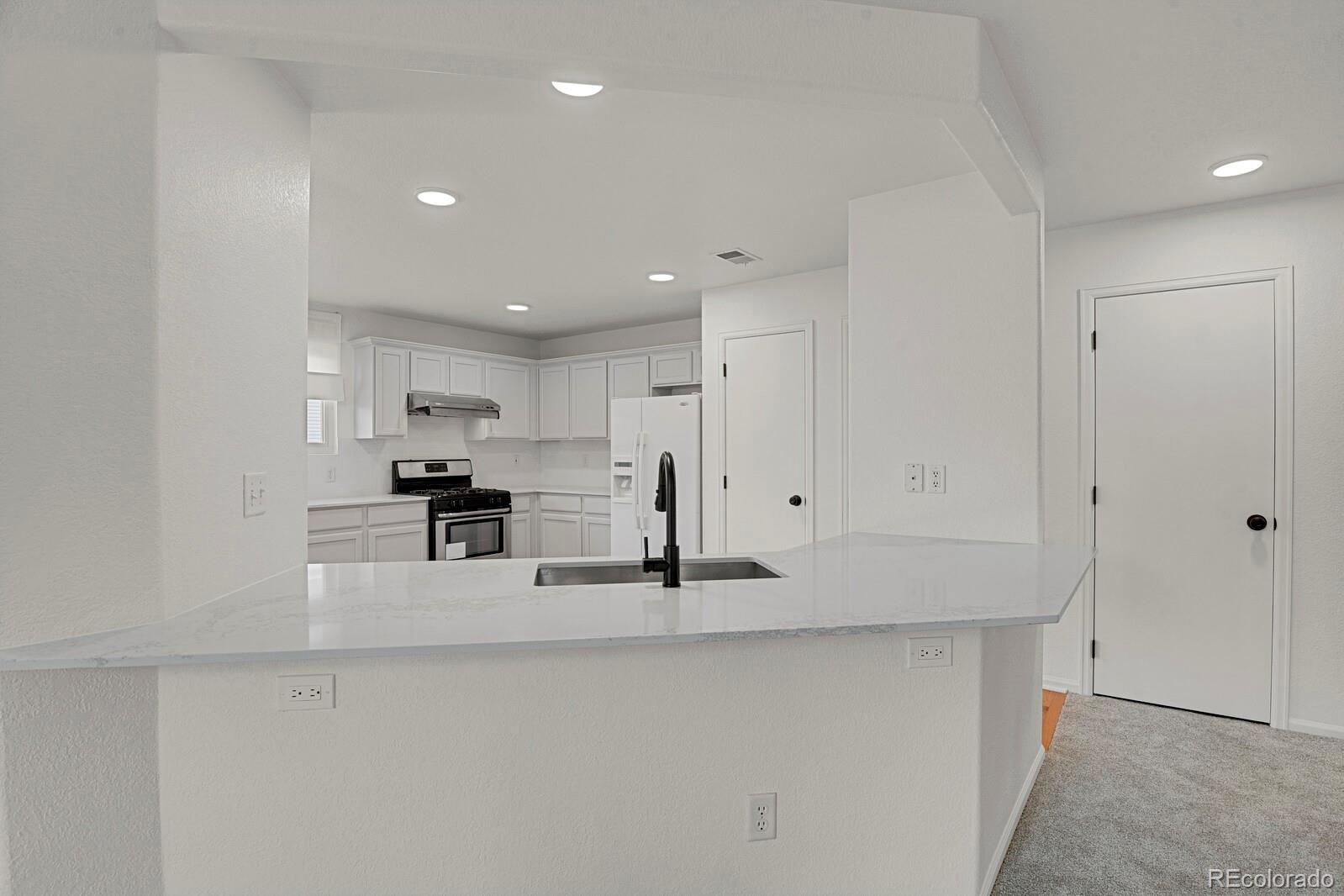 MLS Image #8 for 5530 s quemoy circle,aurora, Colorado