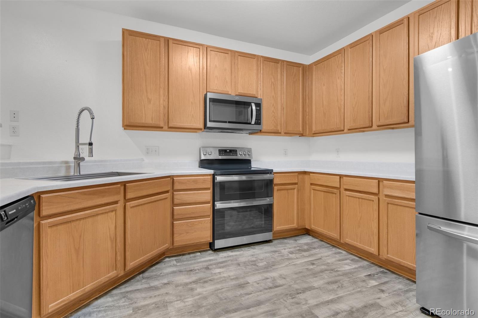 MLS Image #14 for 3262 e 103rd drive,denver, Colorado