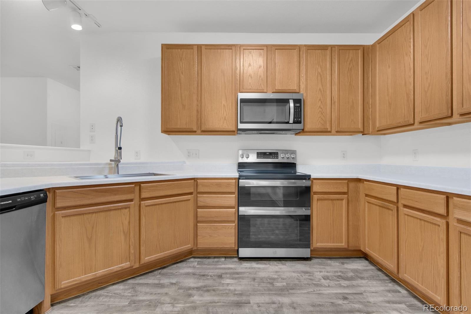 MLS Image #16 for 3262 e 103rd drive,denver, Colorado