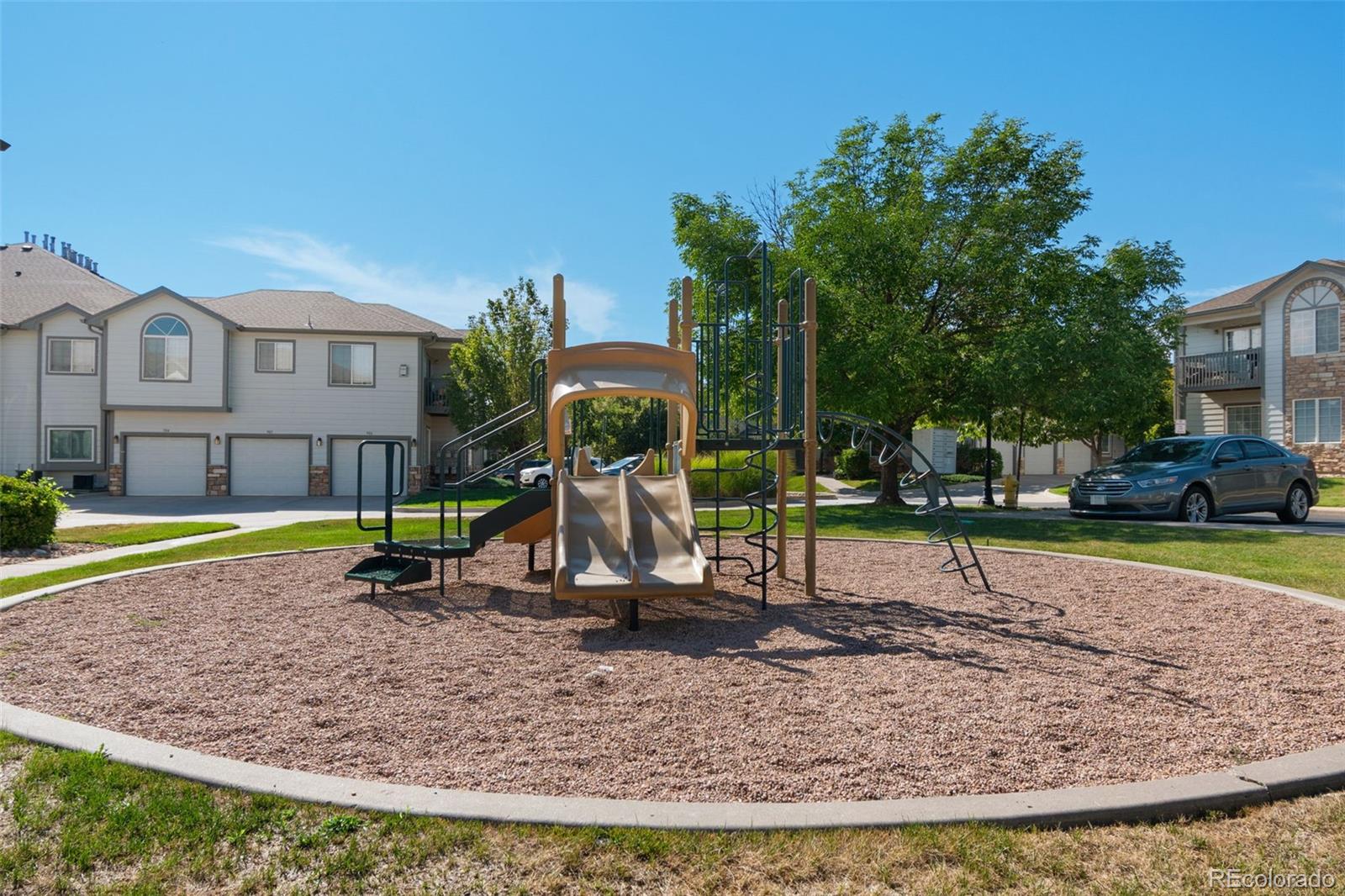MLS Image #31 for 3262 e 103rd drive,denver, Colorado