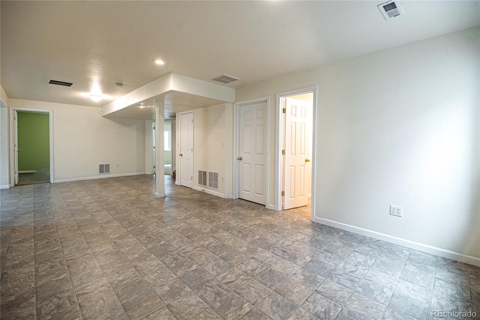 MLS Image #31 for 7119  lone eagle lane,colorado springs, Colorado