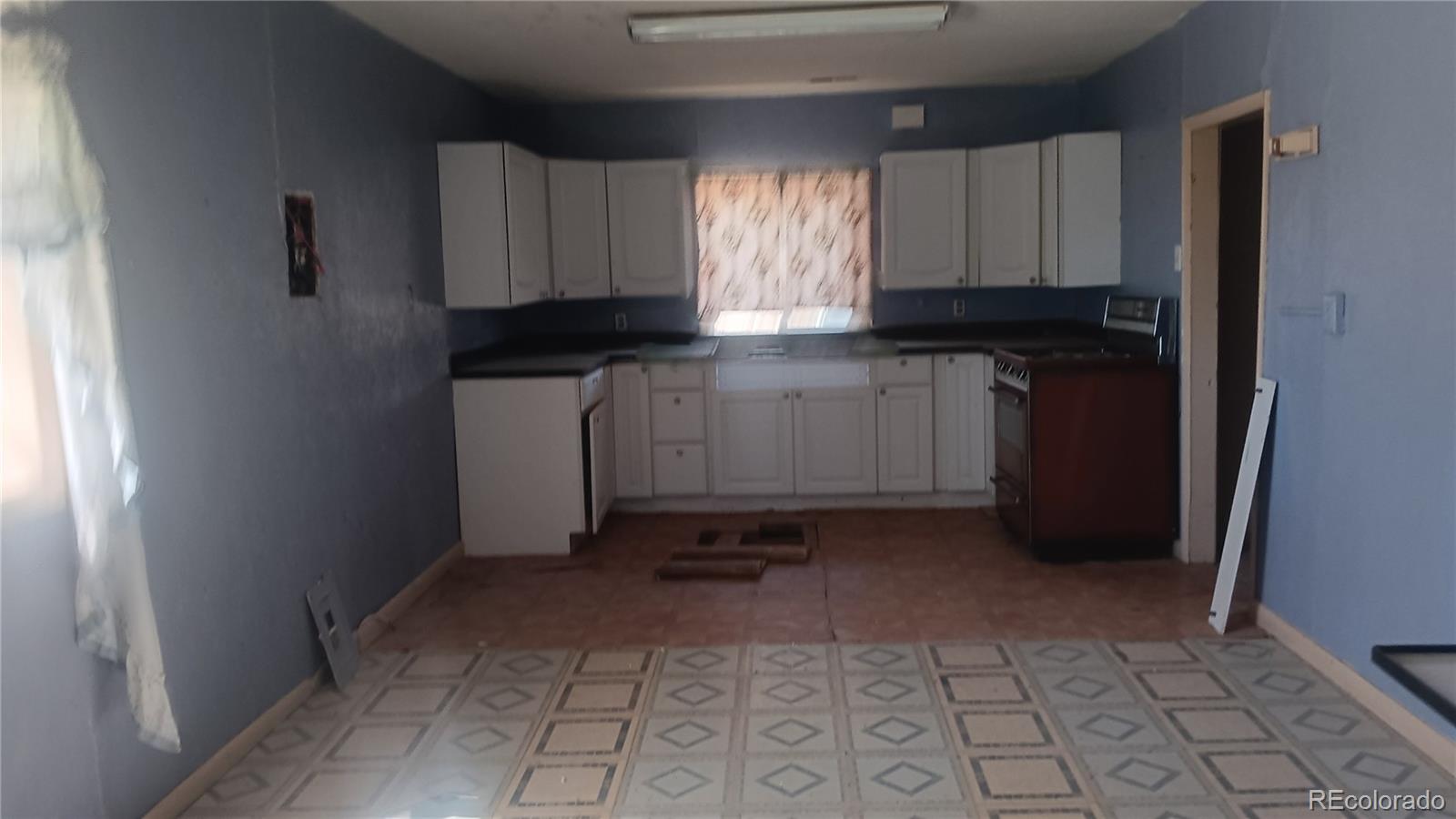 MLS Image #3 for 937  elm avenue,las animas, Colorado