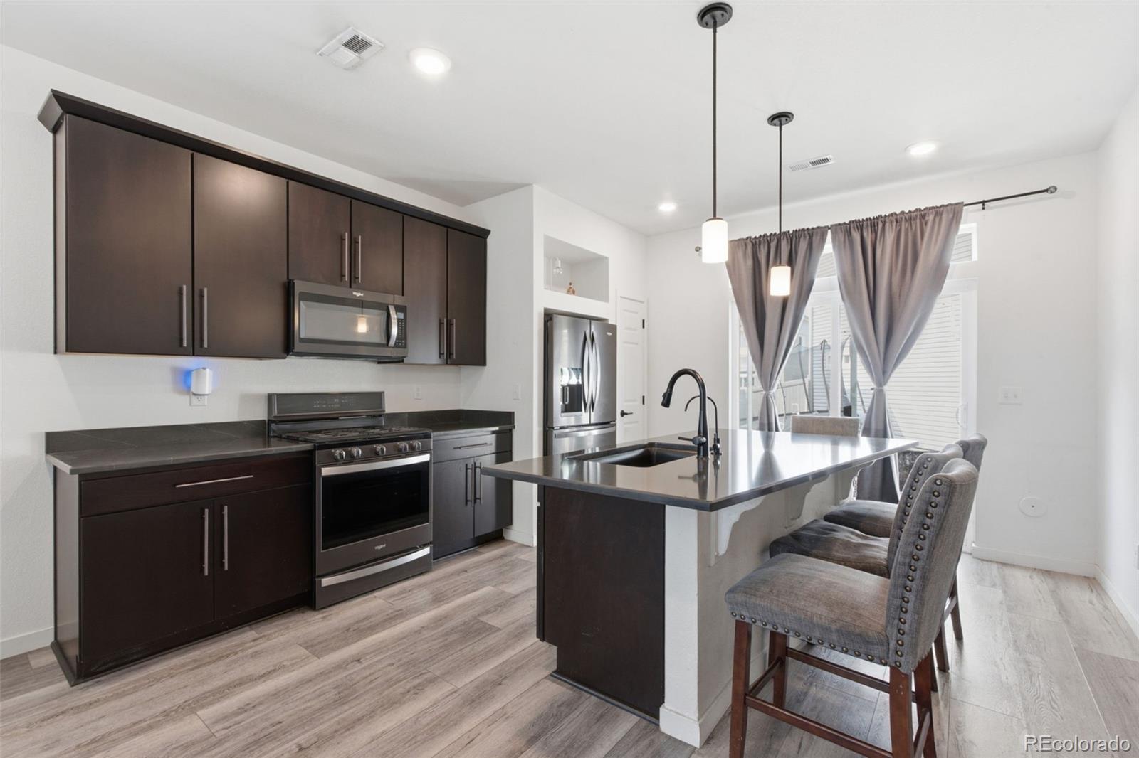 MLS Image #3 for 21845 e 44th place,aurora, Colorado
