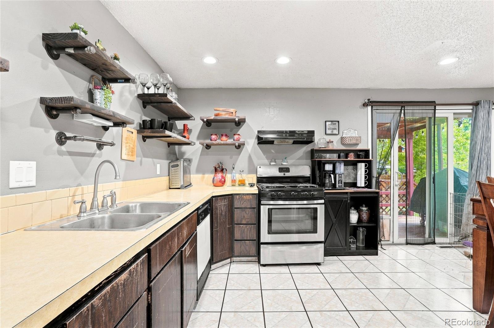 MLS Image #4 for 18  kodiak court,longmont, Colorado