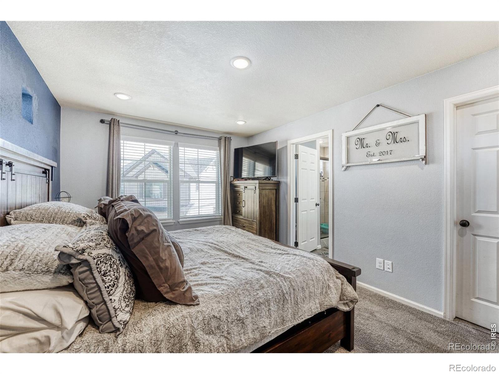 MLS Image #15 for 26168 e maple drive,aurora, Colorado
