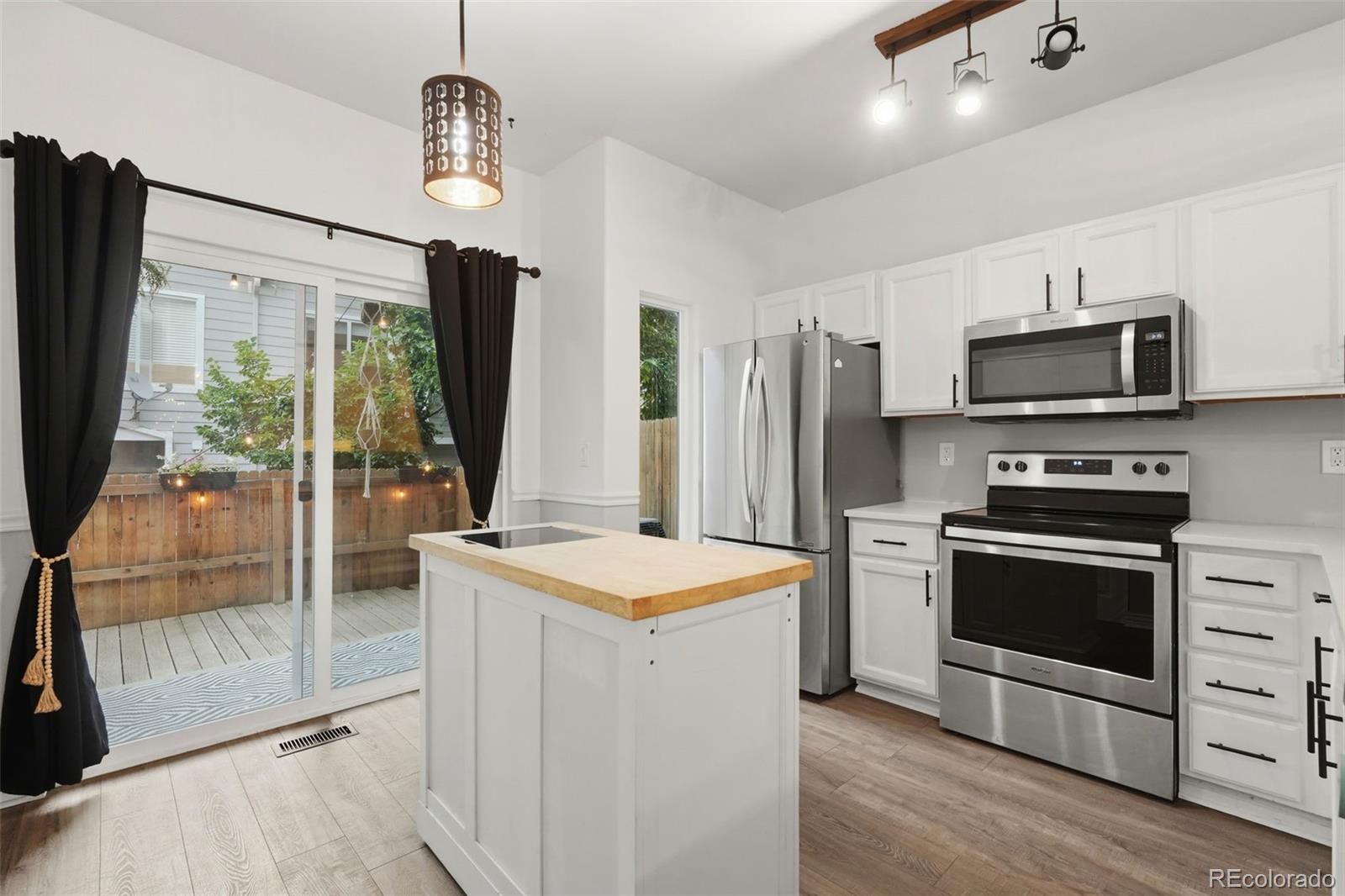 MLS Image #9 for 9647 w chatfield avenue e,littleton, Colorado