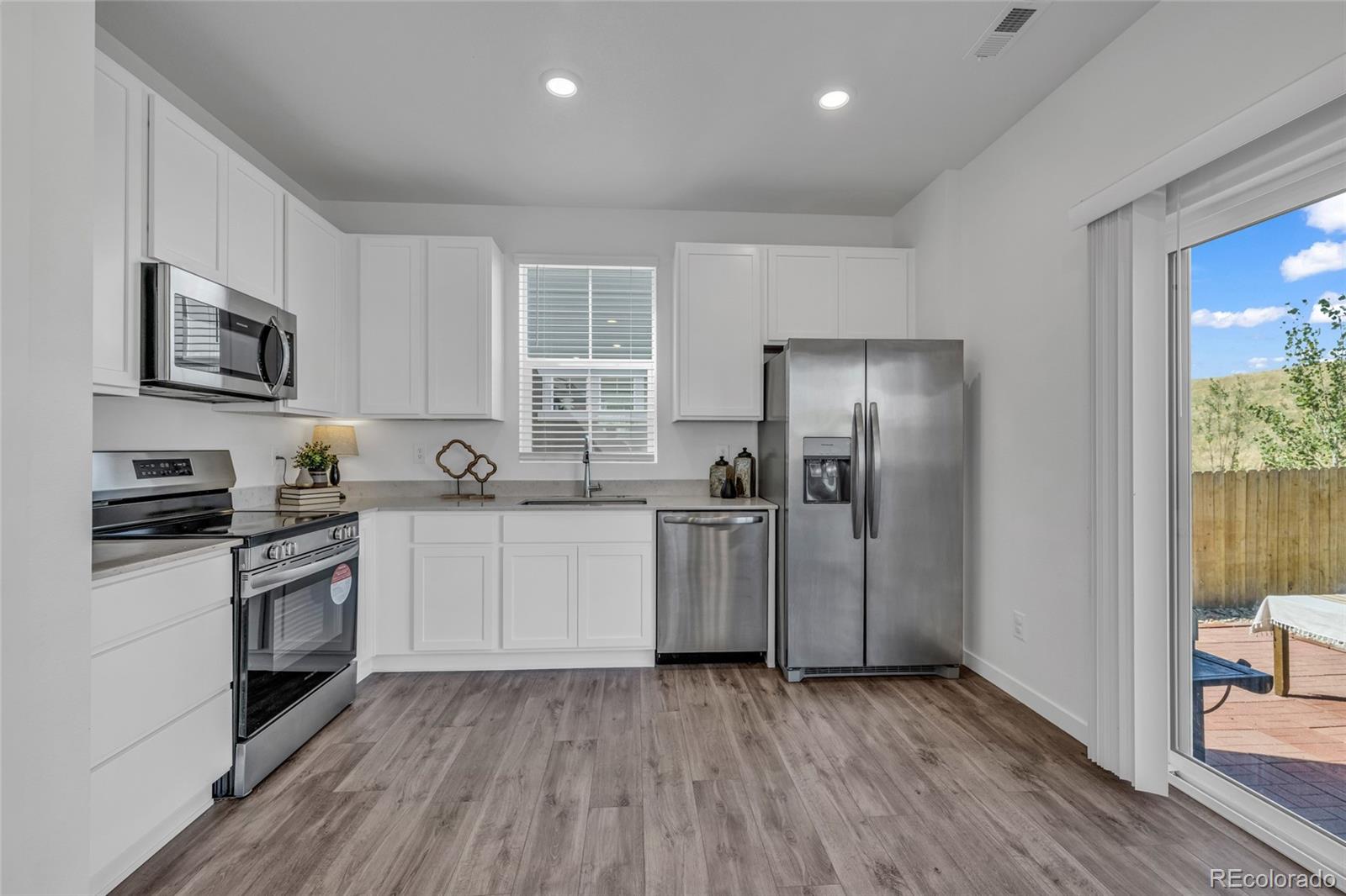 MLS Image #10 for 828  yankee boy loop,elizabeth, Colorado