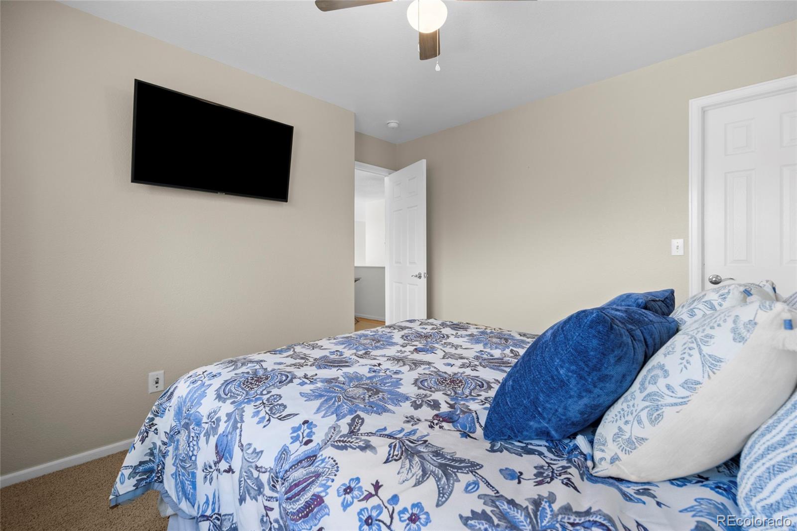 MLS Image #25 for 4850 s elk court,aurora, Colorado