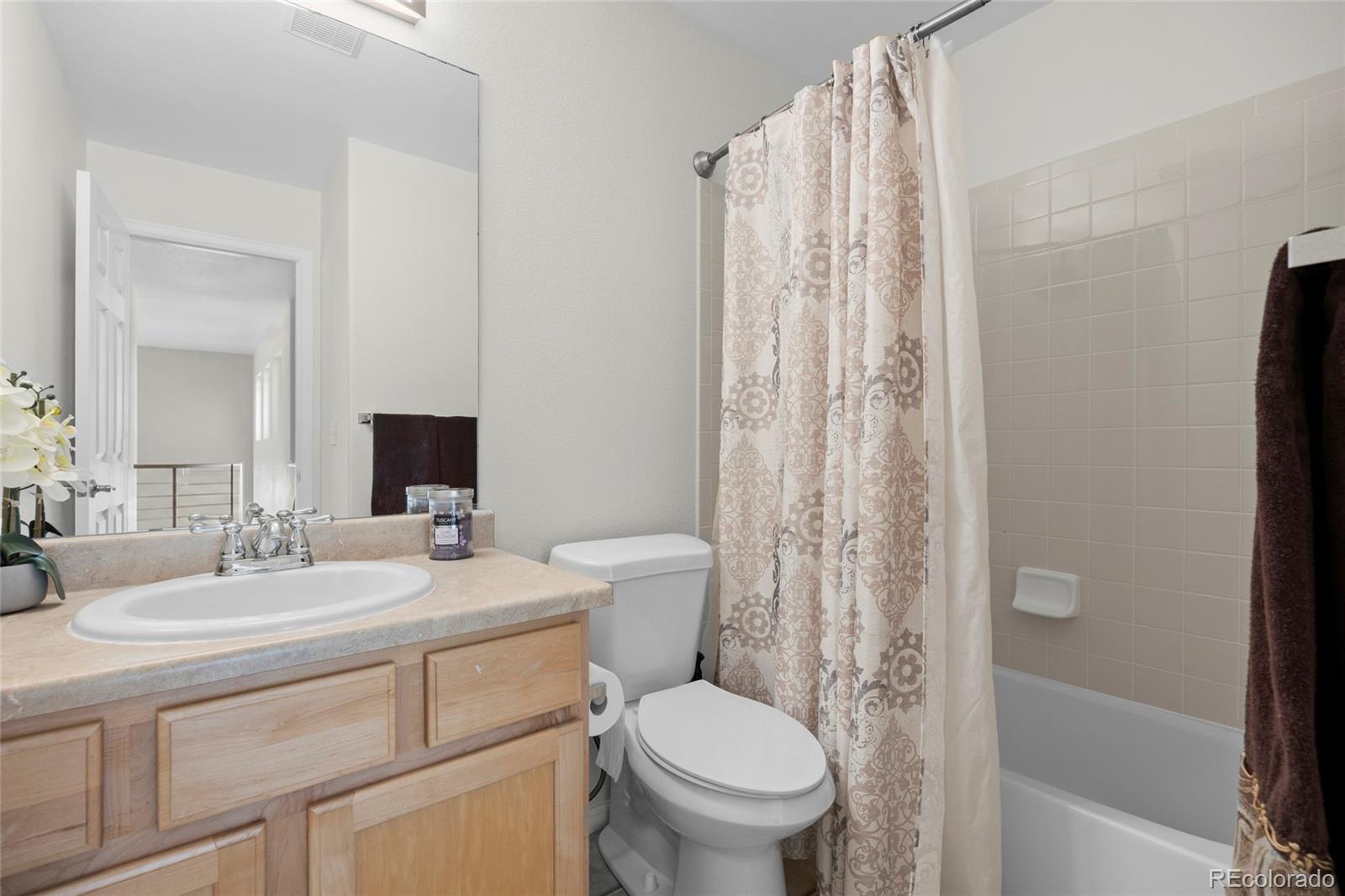 MLS Image #26 for 4850 s elk court,aurora, Colorado