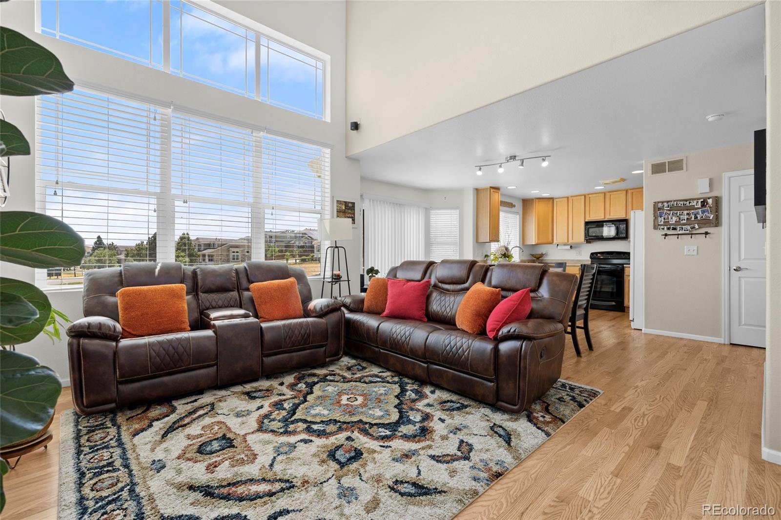 MLS Image #8 for 4850 s elk court,aurora, Colorado