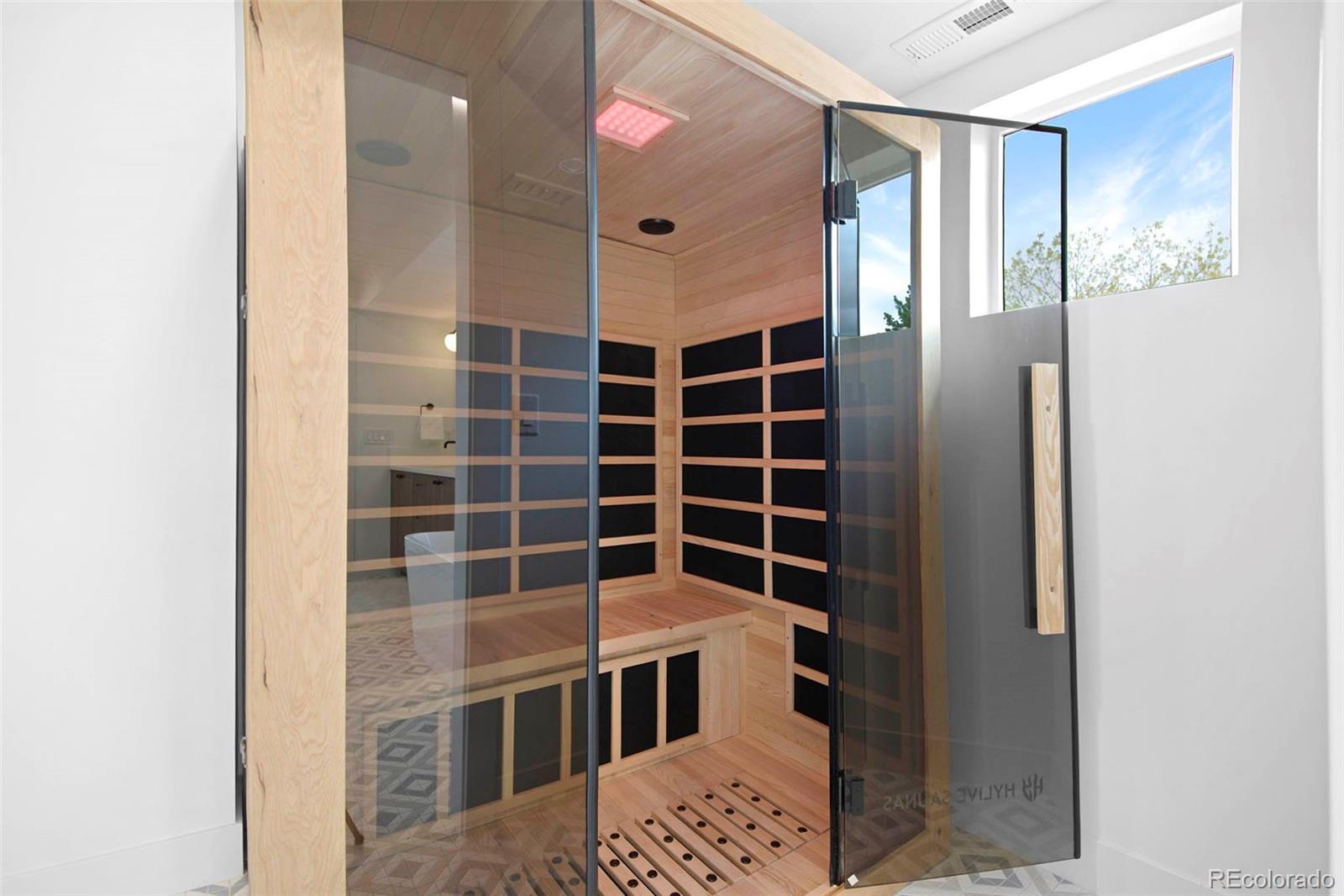 MLS Image #25 for 2660 s acoma street,denver, Colorado