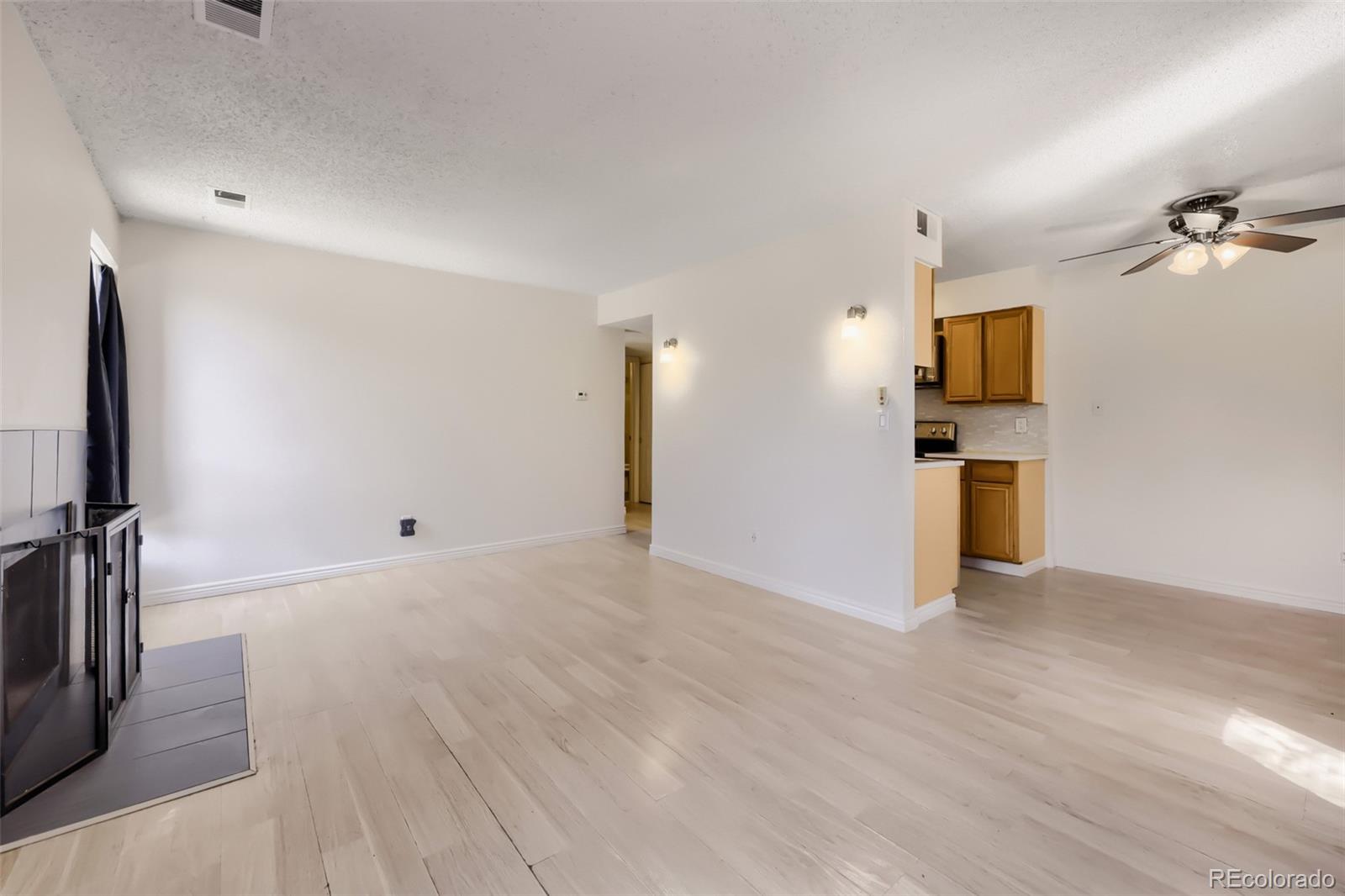 MLS Image #5 for 7373 w florida avenue,denver, Colorado
