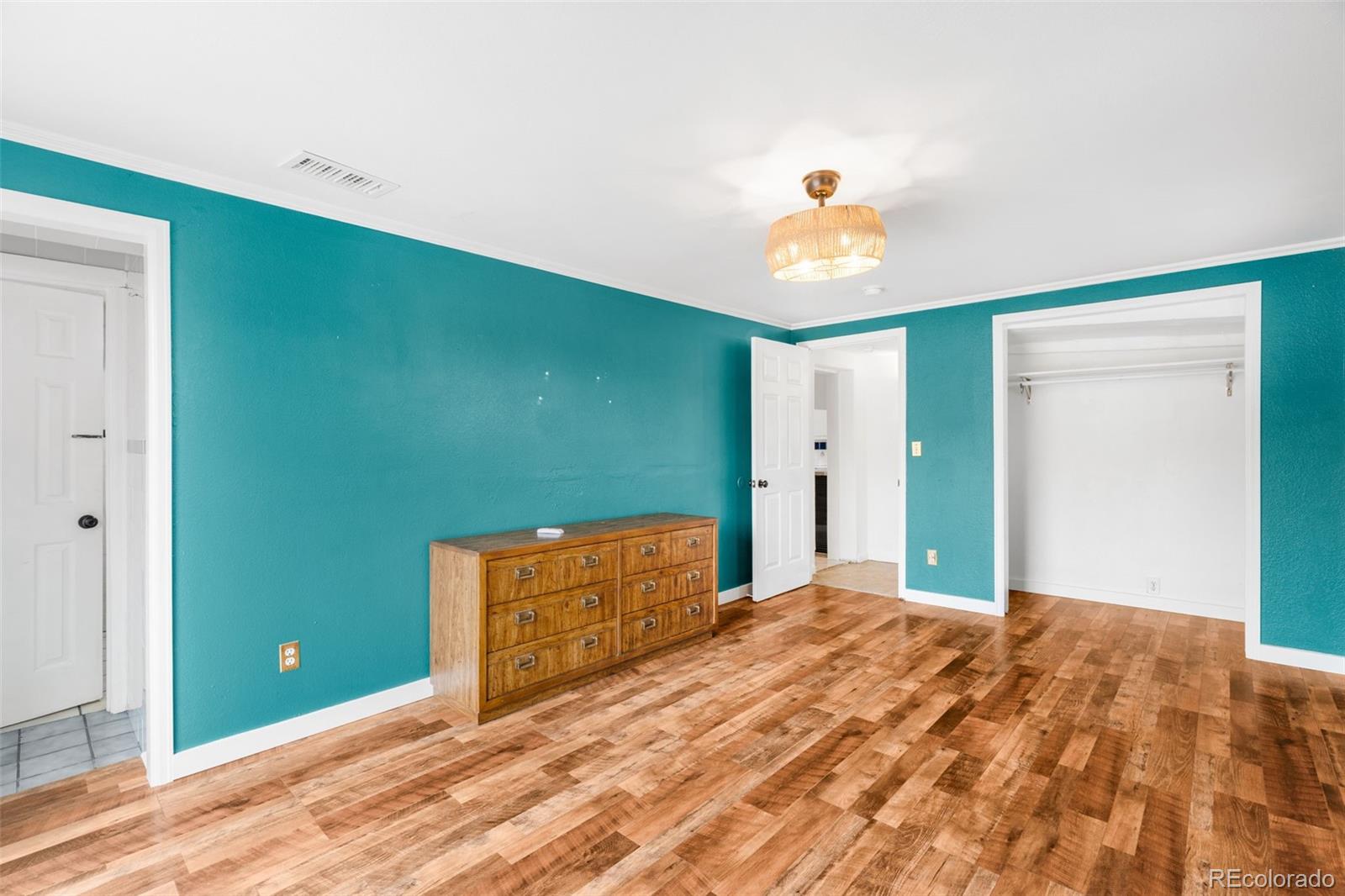 MLS Image #10 for 6401  irving street,denver, Colorado