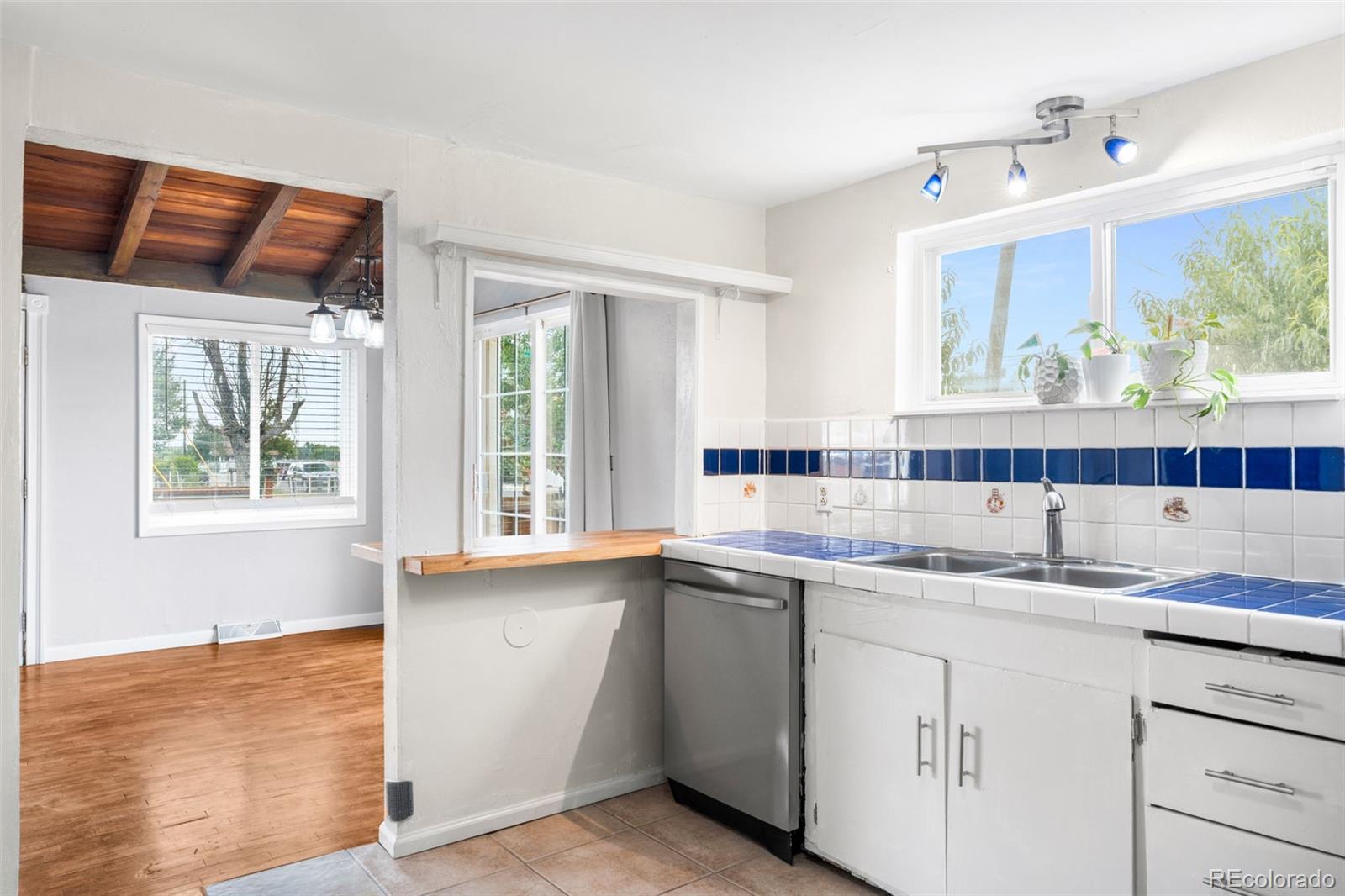 MLS Image #4 for 6401  irving street,denver, Colorado