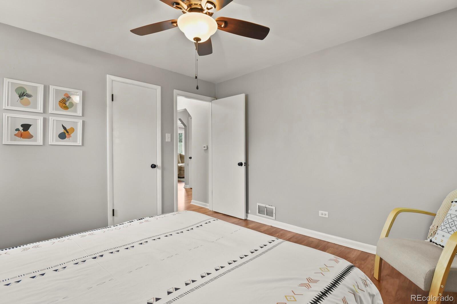 MLS Image #16 for 875 s quivas street,denver, Colorado