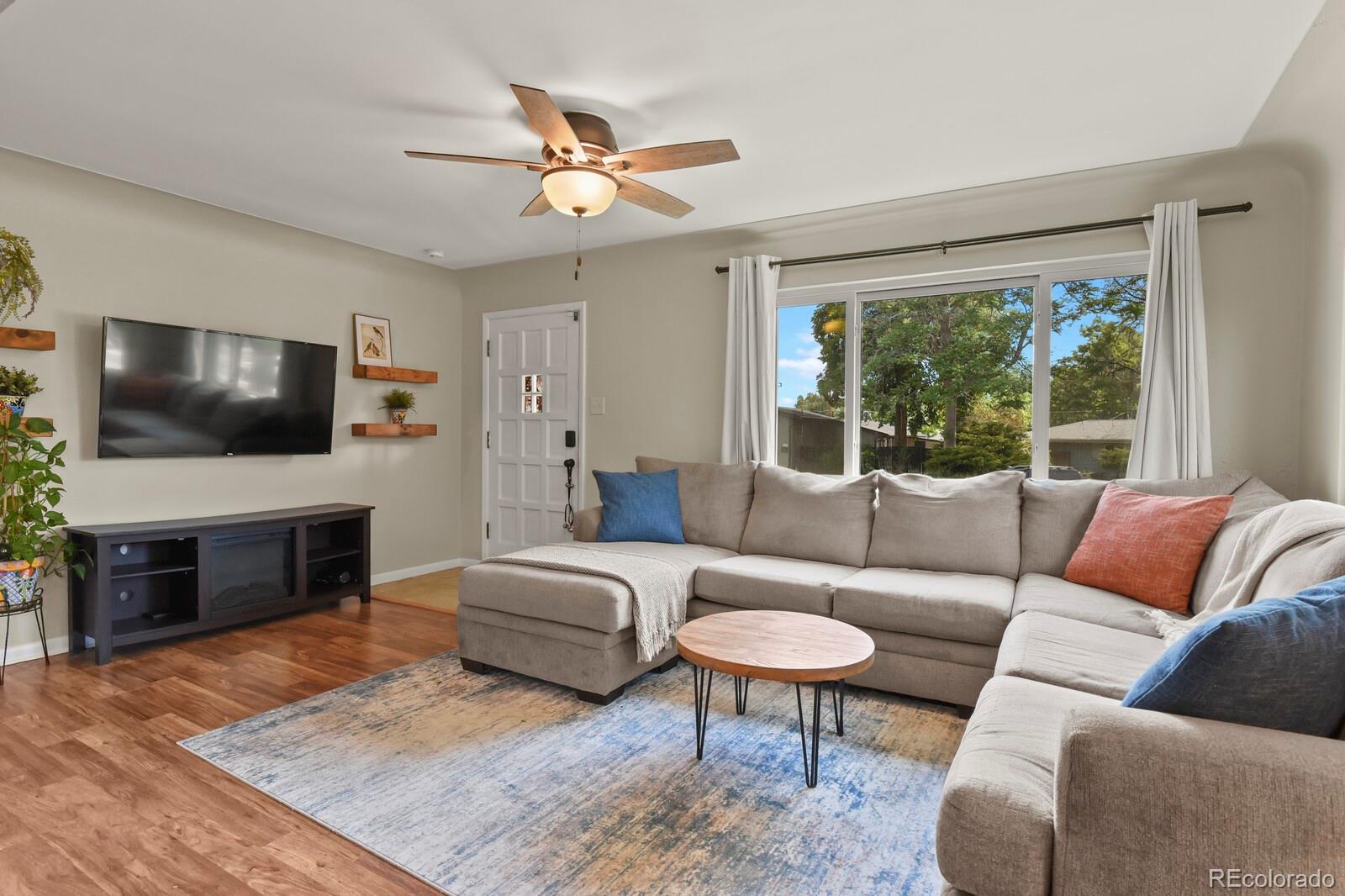 MLS Image #4 for 875 s quivas street,denver, Colorado