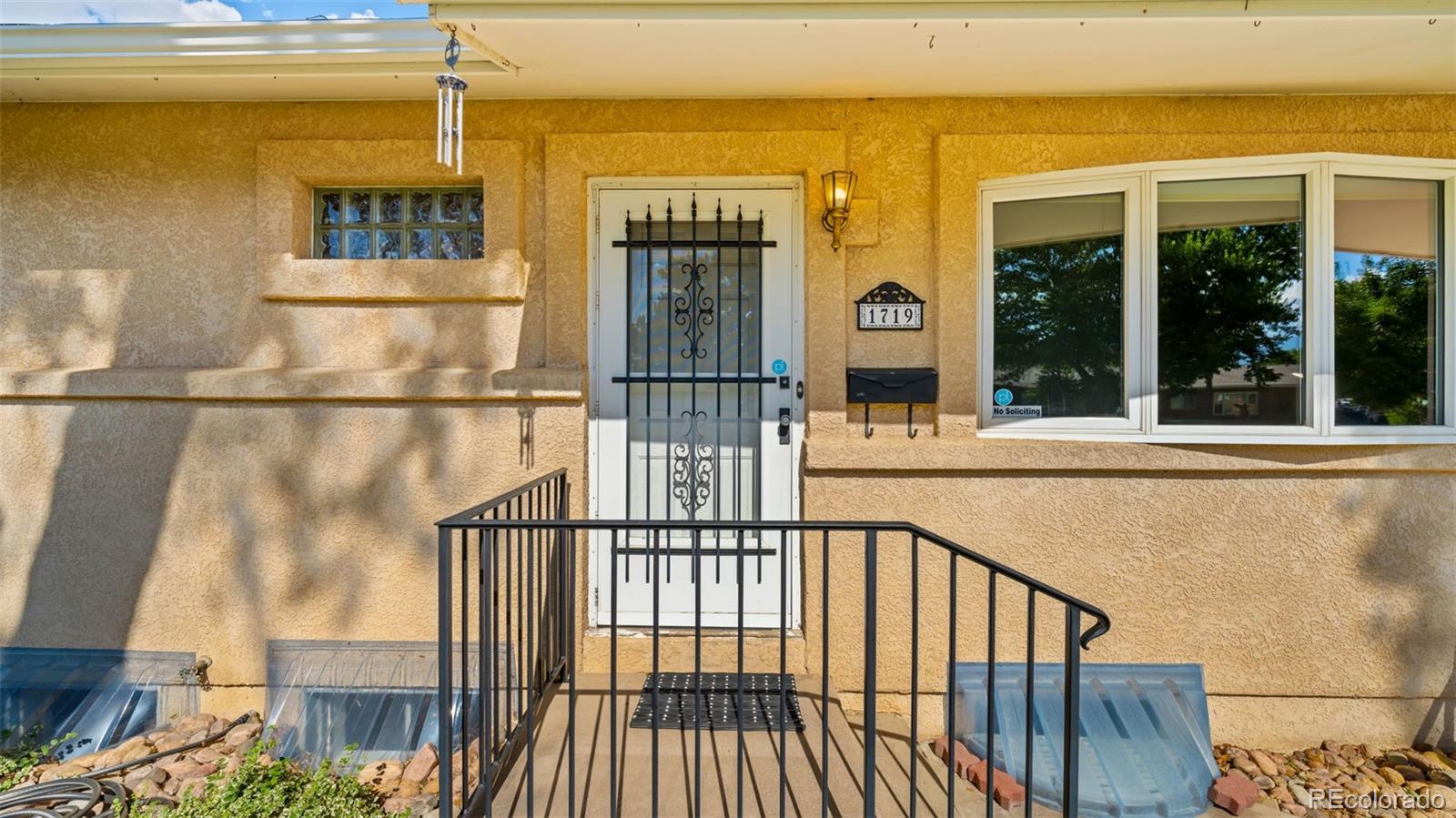 MLS Image #3 for 1719  wynkoop drive,colorado springs, Colorado