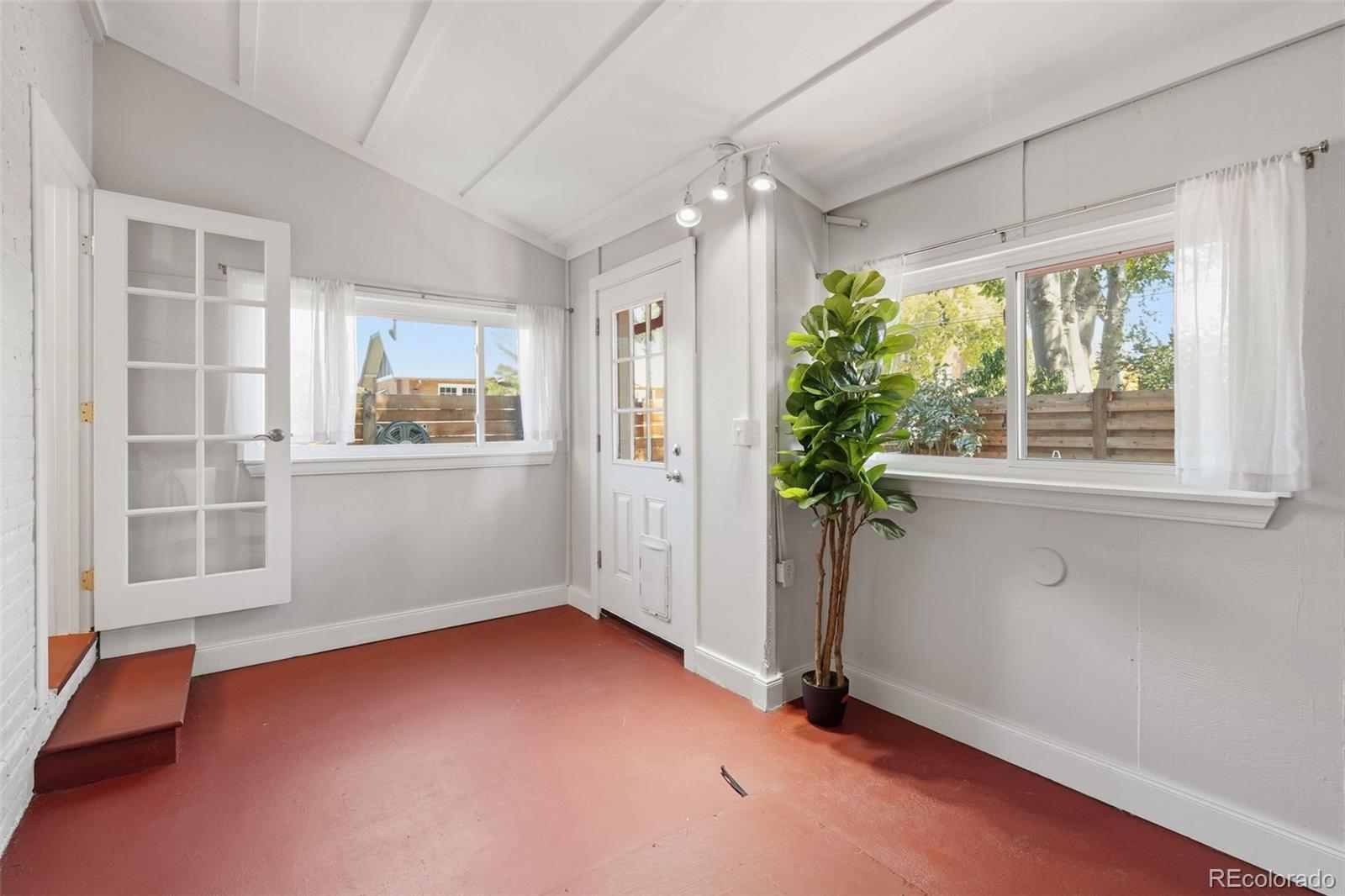 MLS Image #26 for 1400 s logan street,denver, Colorado