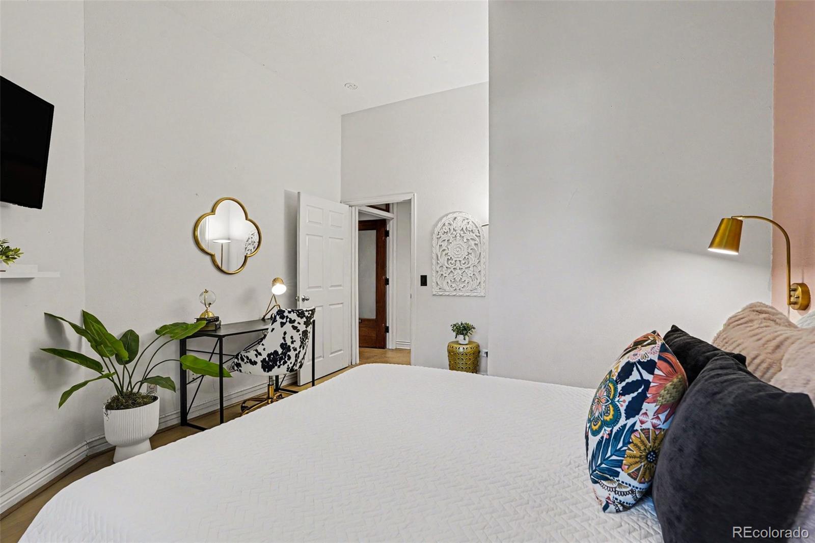 MLS Image #22 for 2351  federal boulevard,denver, Colorado