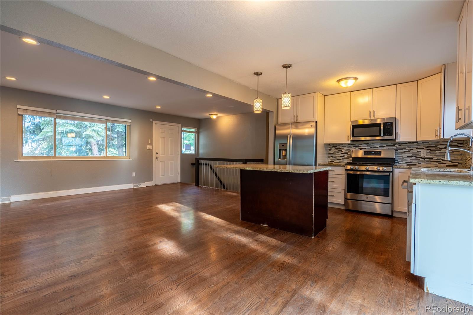 MLS Image #19 for 895 s garrison street,denver, Colorado