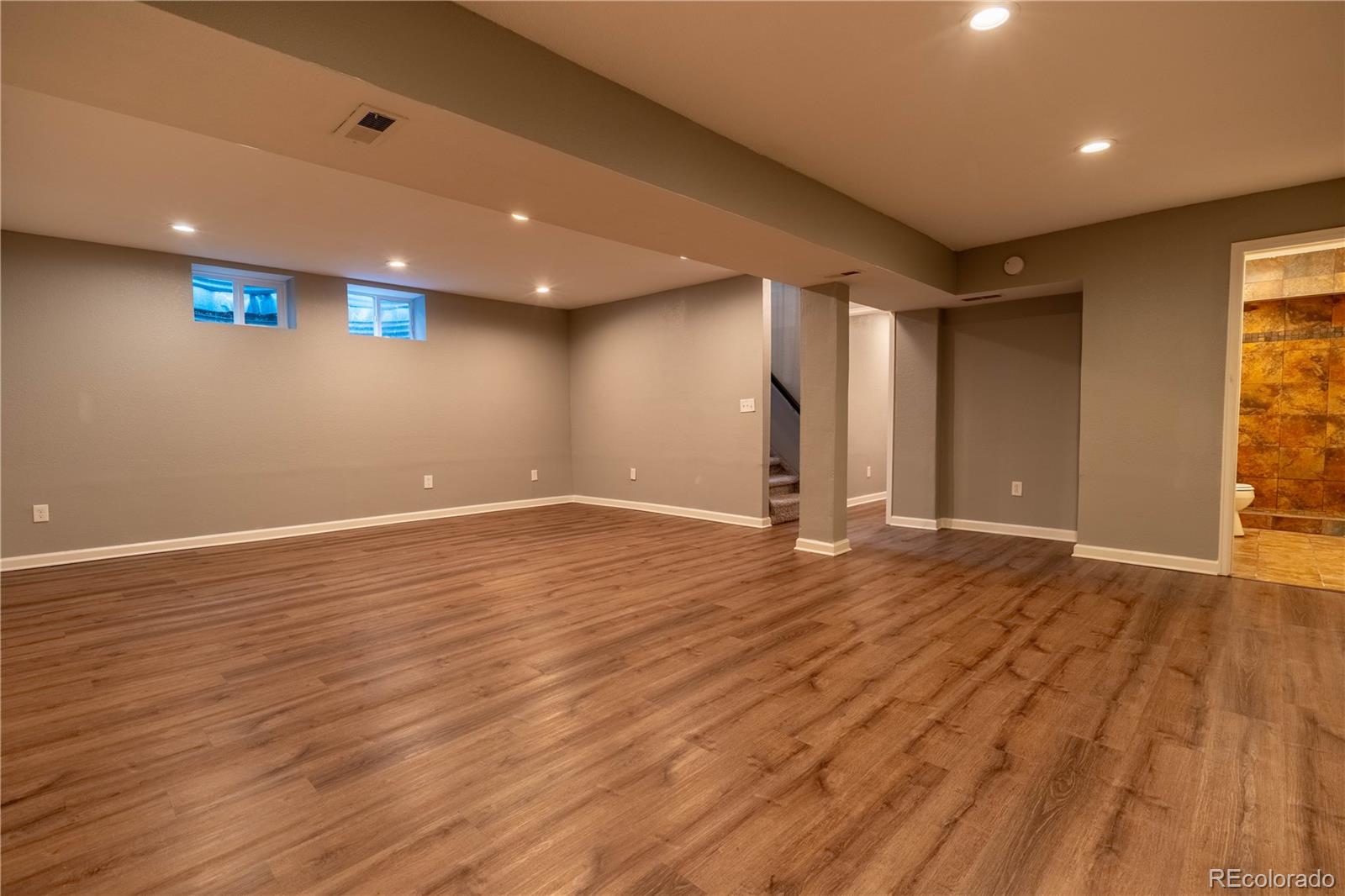 MLS Image #26 for 895 s garrison street,denver, Colorado