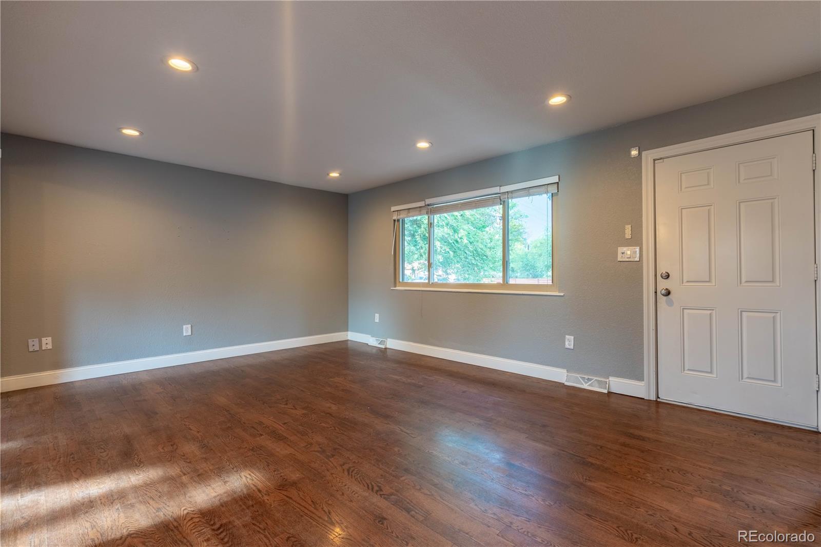 MLS Image #5 for 895 s garrison street,denver, Colorado