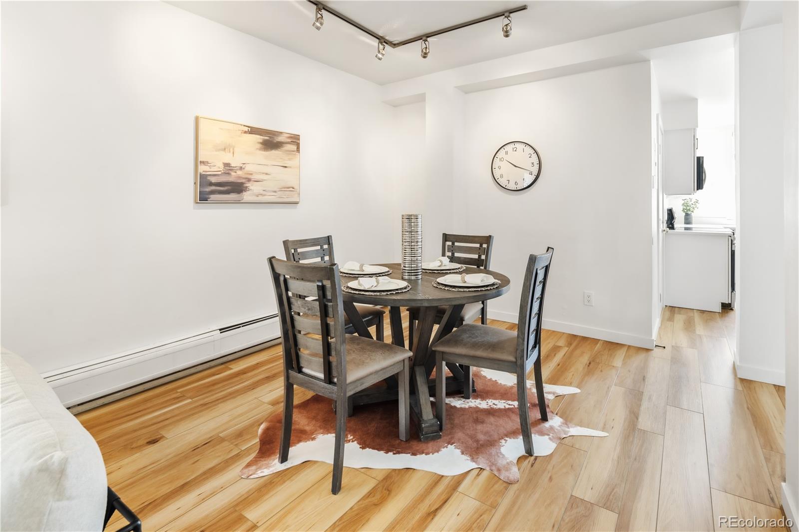 MLS Image #3 for 960 n sherman street 2e,denver, Colorado