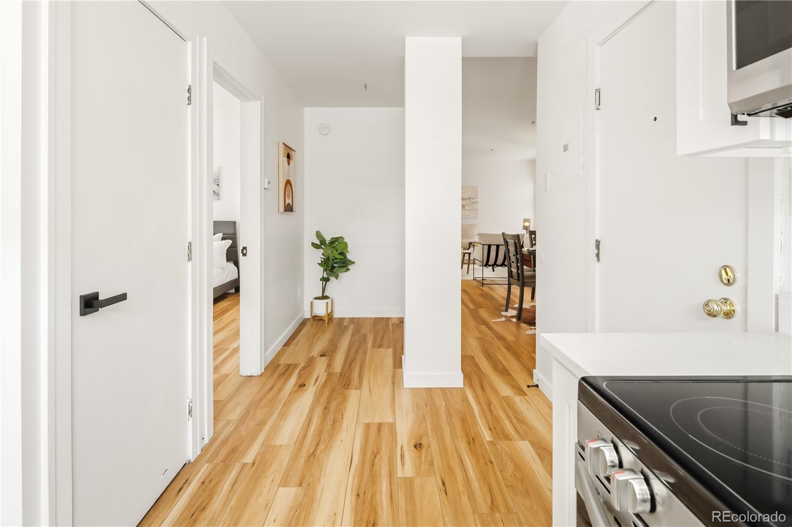 MLS Image #6 for 960 n sherman street 2e,denver, Colorado