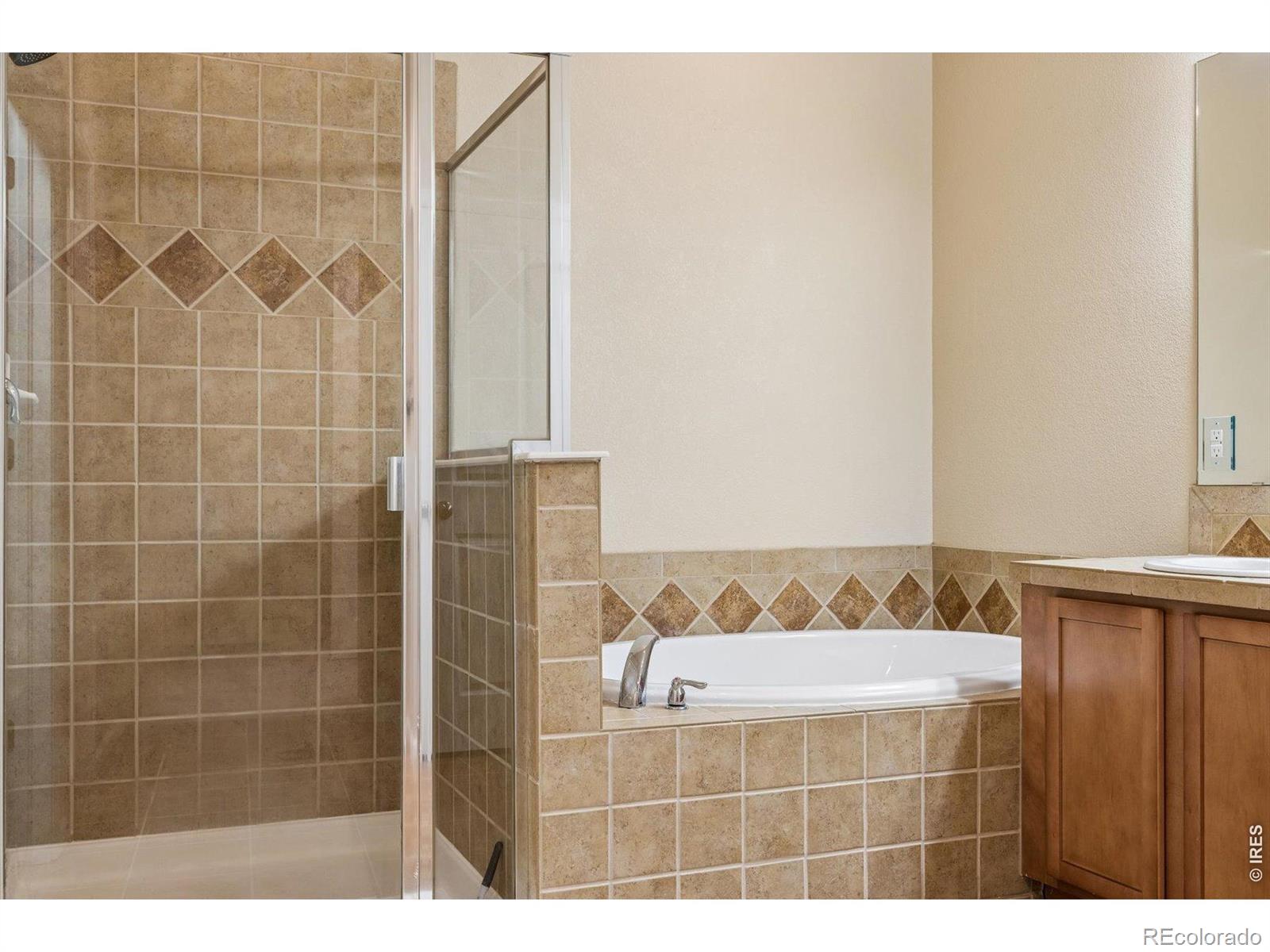 MLS Image #16 for 8906 e nichols place,centennial, Colorado