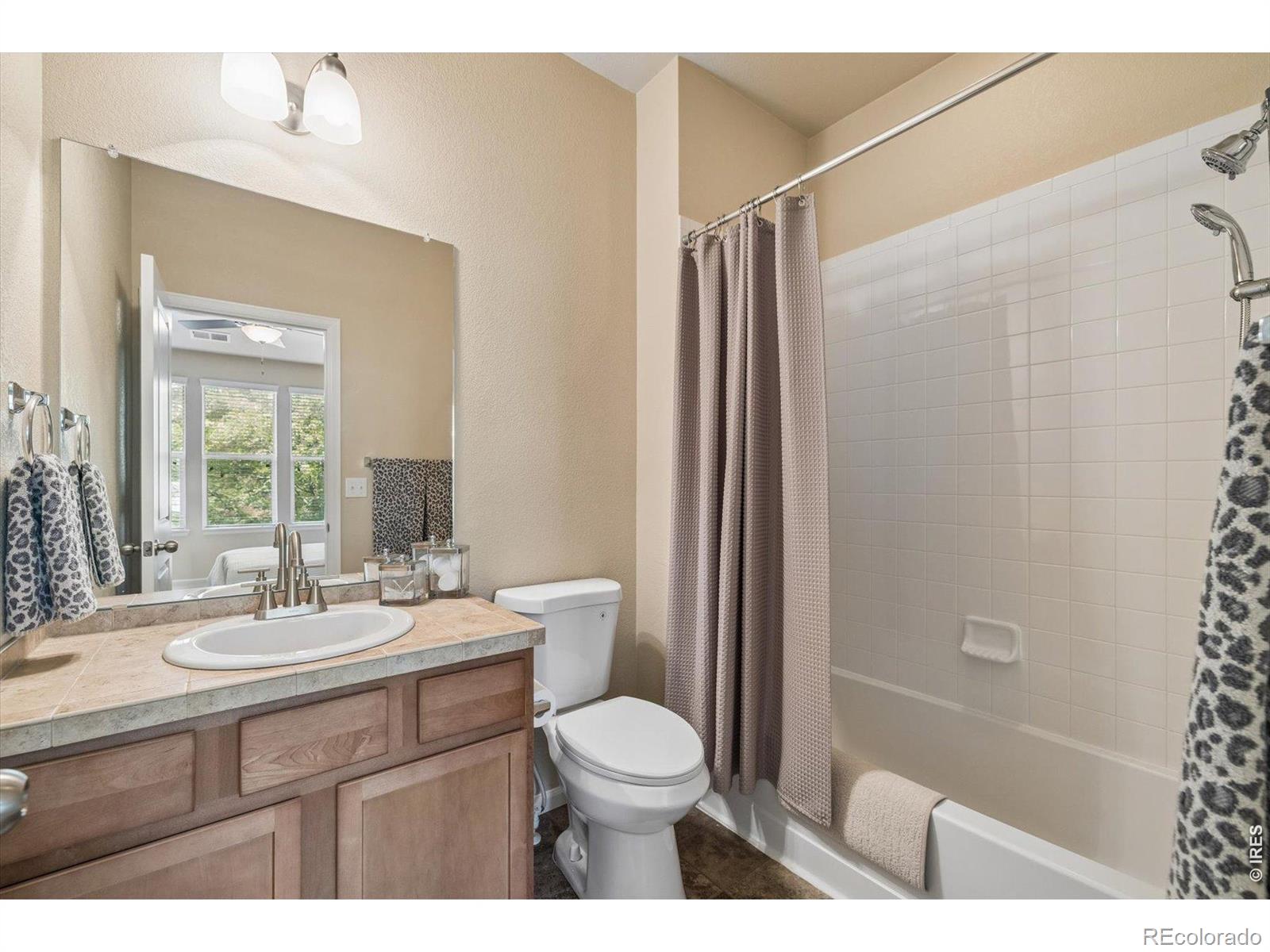 MLS Image #18 for 8906 e nichols place,centennial, Colorado