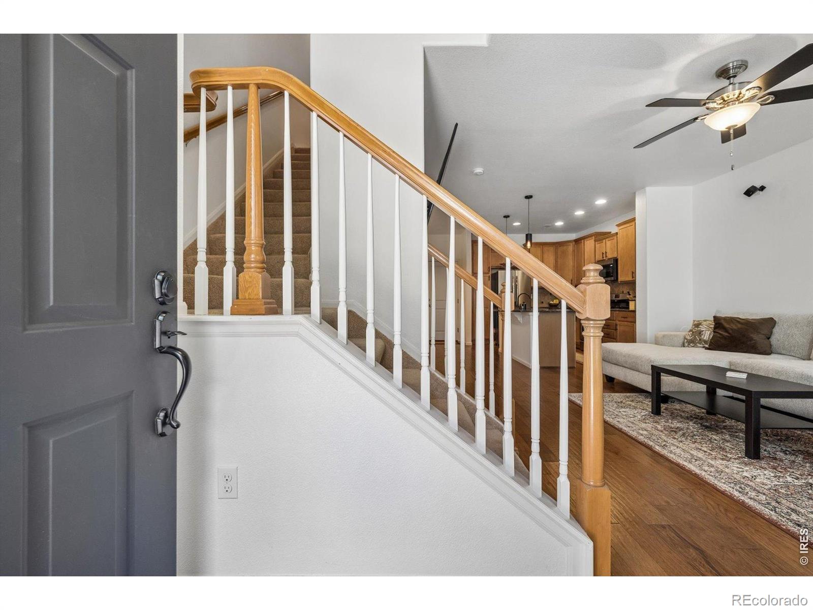 MLS Image #2 for 8906 e nichols place,centennial, Colorado