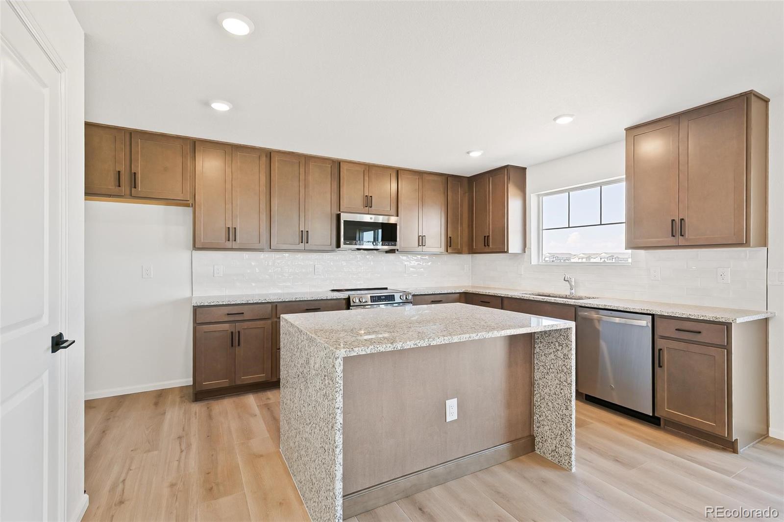 MLS Image #12 for 1731 s gold bug way,aurora, Colorado
